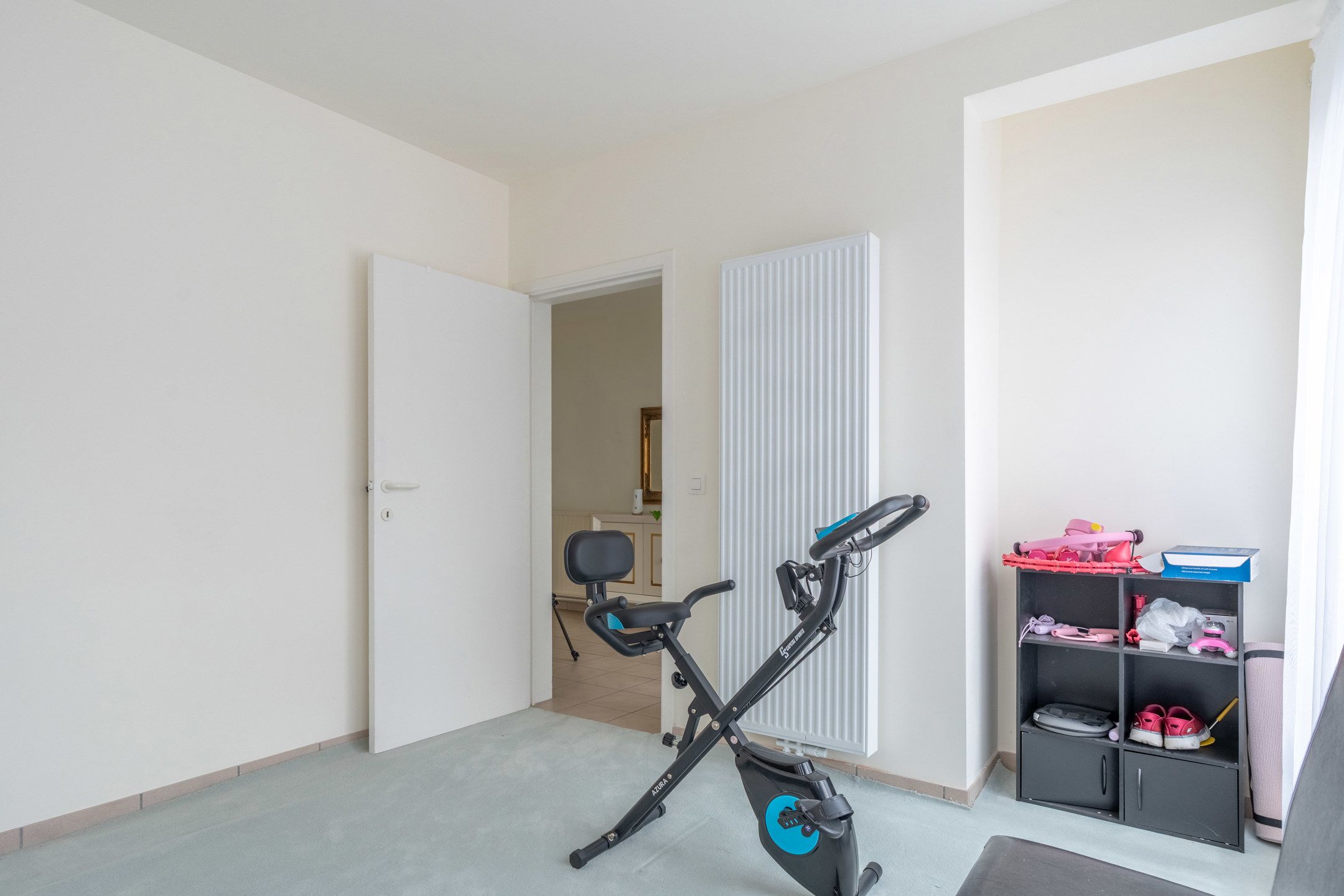 Volledig vernieuwde  woning/kantoor/handelspand met 5 slpks foto 38