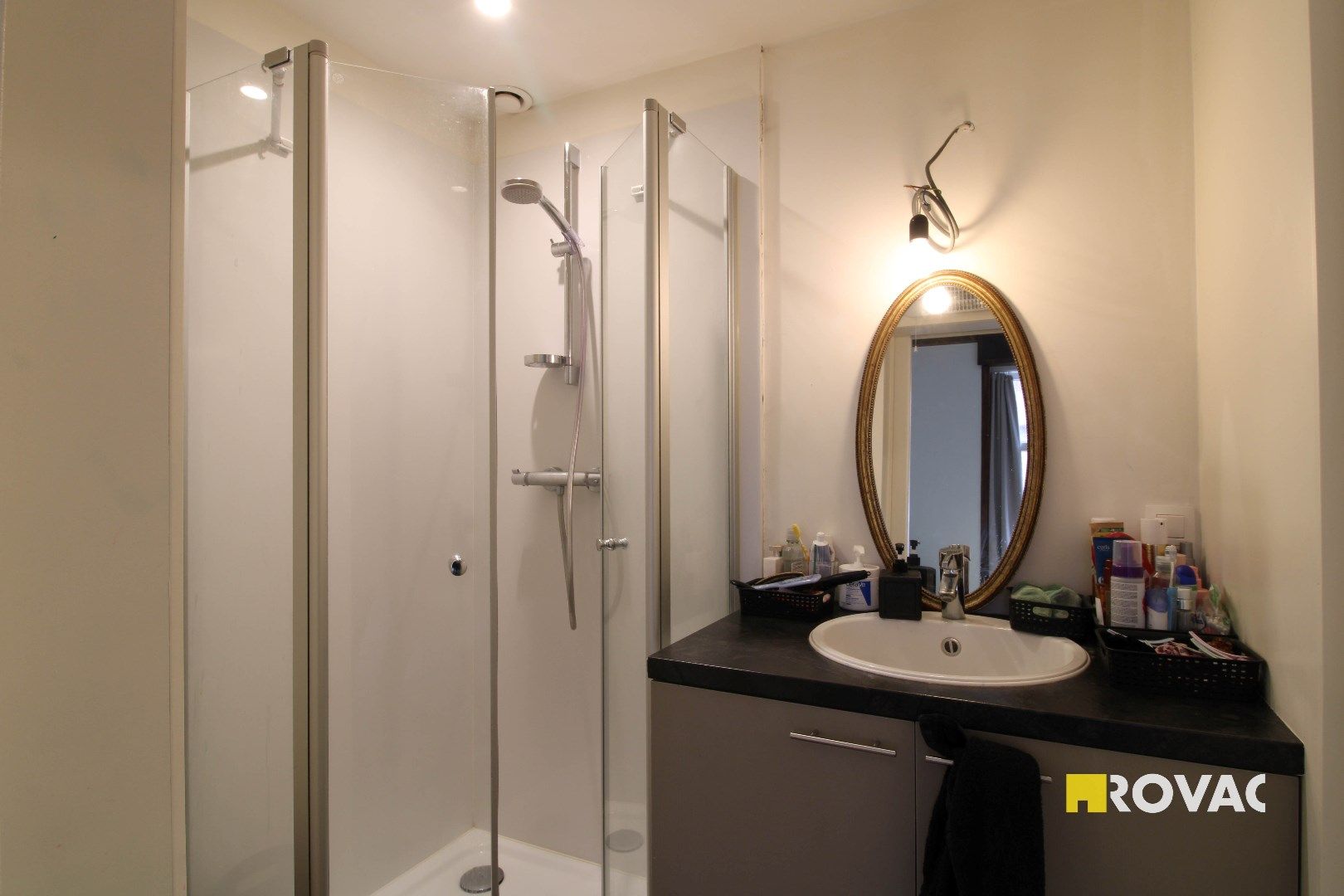 Gelijkvloerse kantoorruimte nabij het centrum en het station van Izegem! foto 9