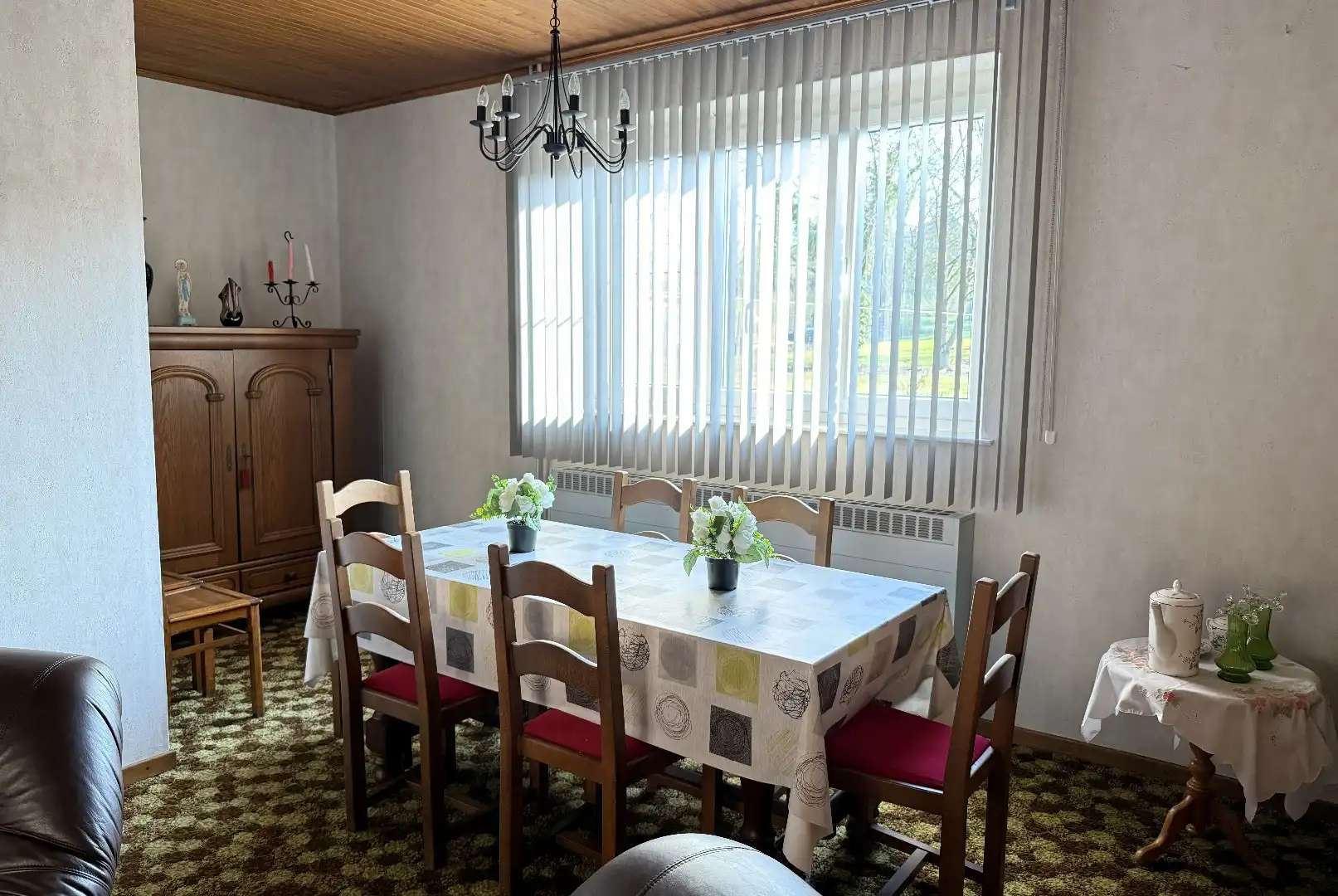 Rustig wonen tegenover het kasteel van Veulen,  en een eigen prachtige tuin/bouwgrond foto 7