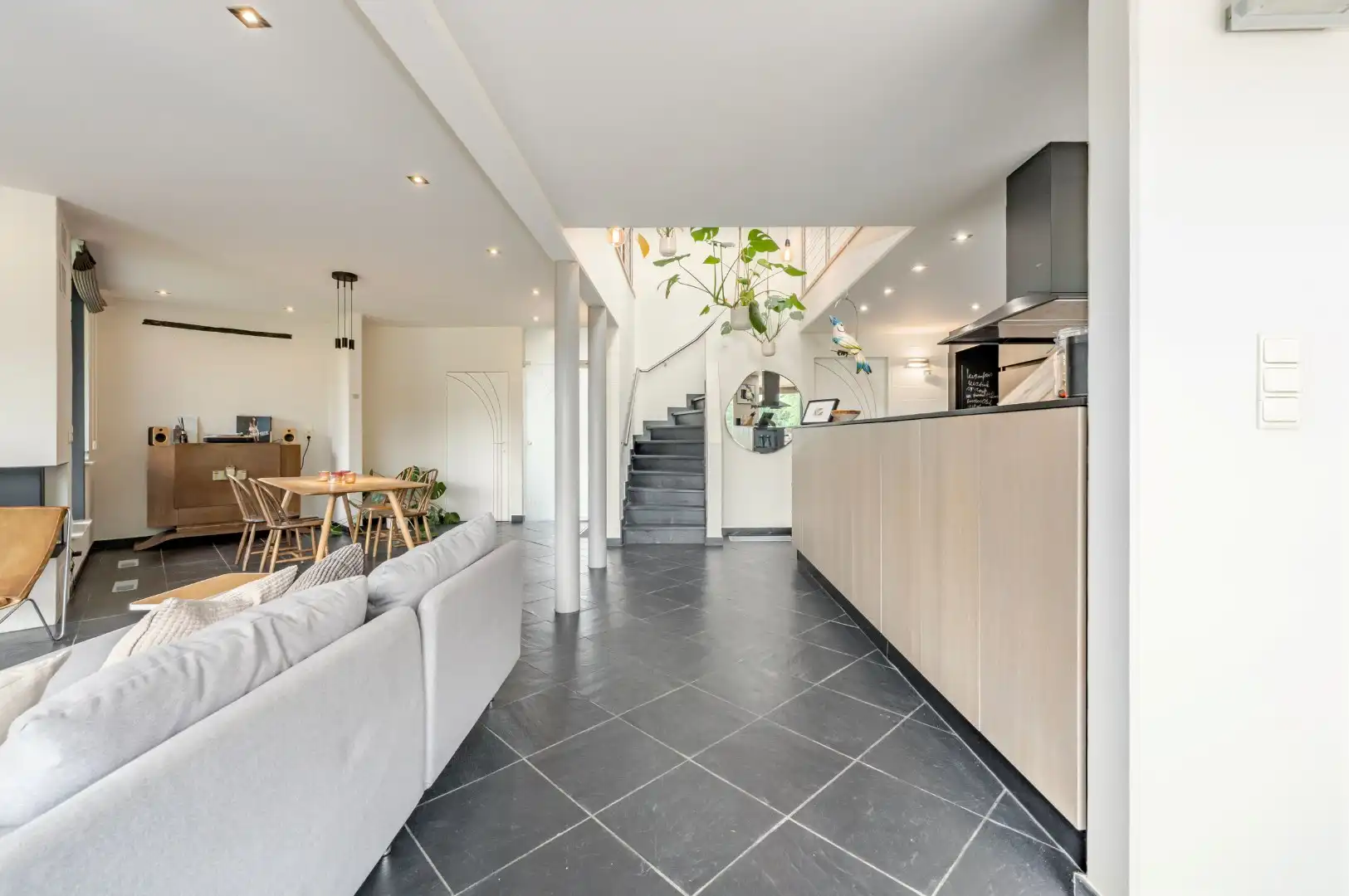 Ruime, lichtrijke gezinswoning met o.a. 6 kamers foto 8