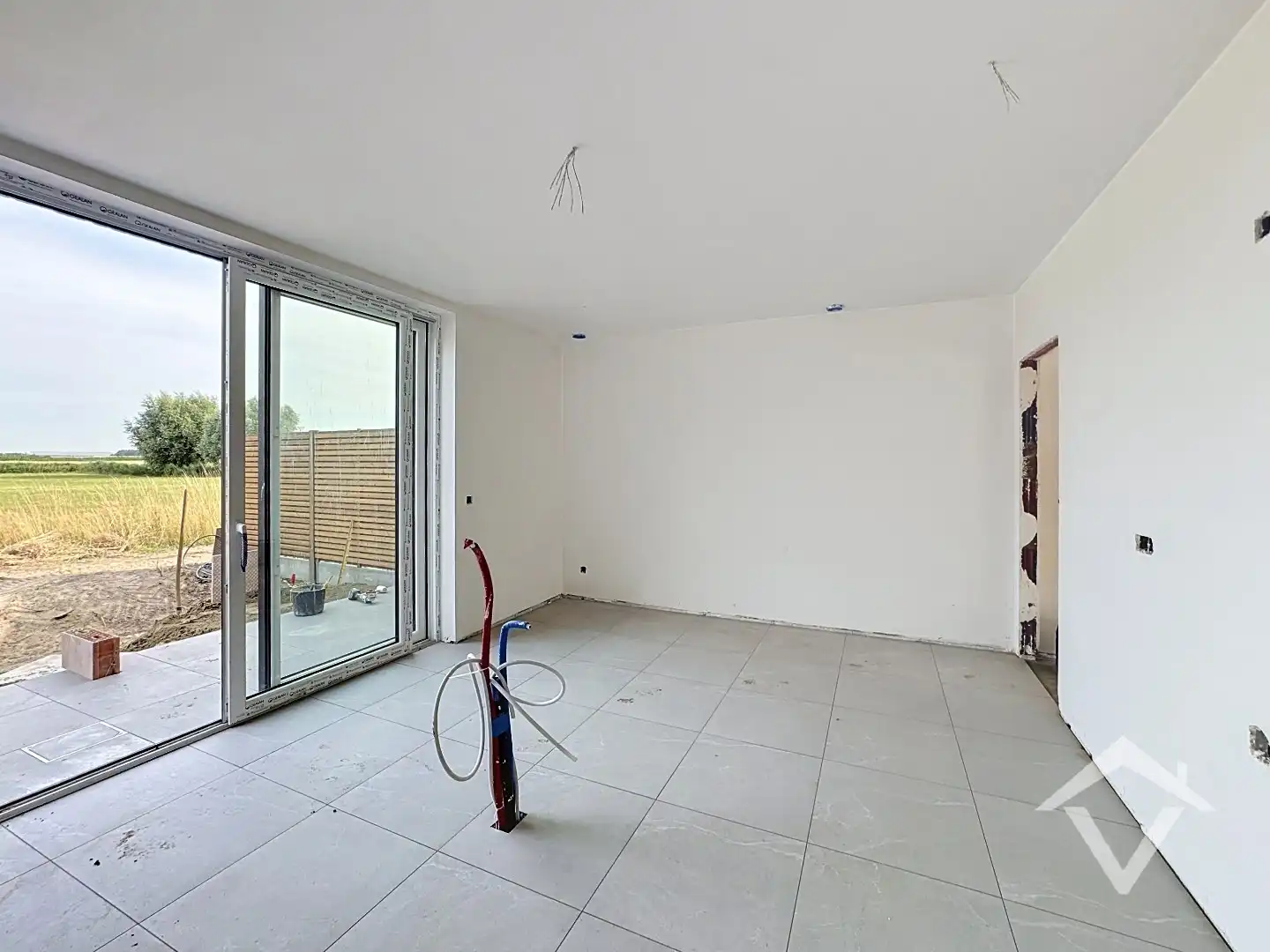 Nieuwbouwwoning met 3 slaapkamers en garage  te Westkerke foto 9
