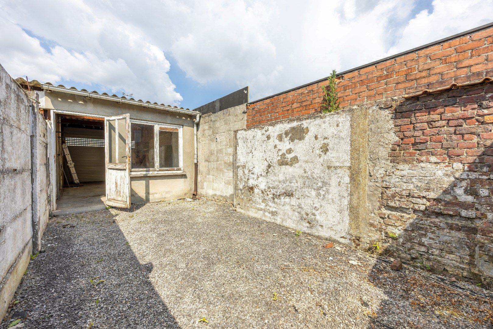 Woning met garage en uitweg foto 10