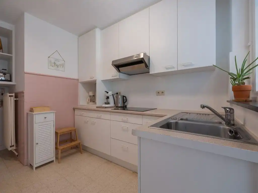 Instapklare, half-vrijstaande woning met inpandige garage foto 14
