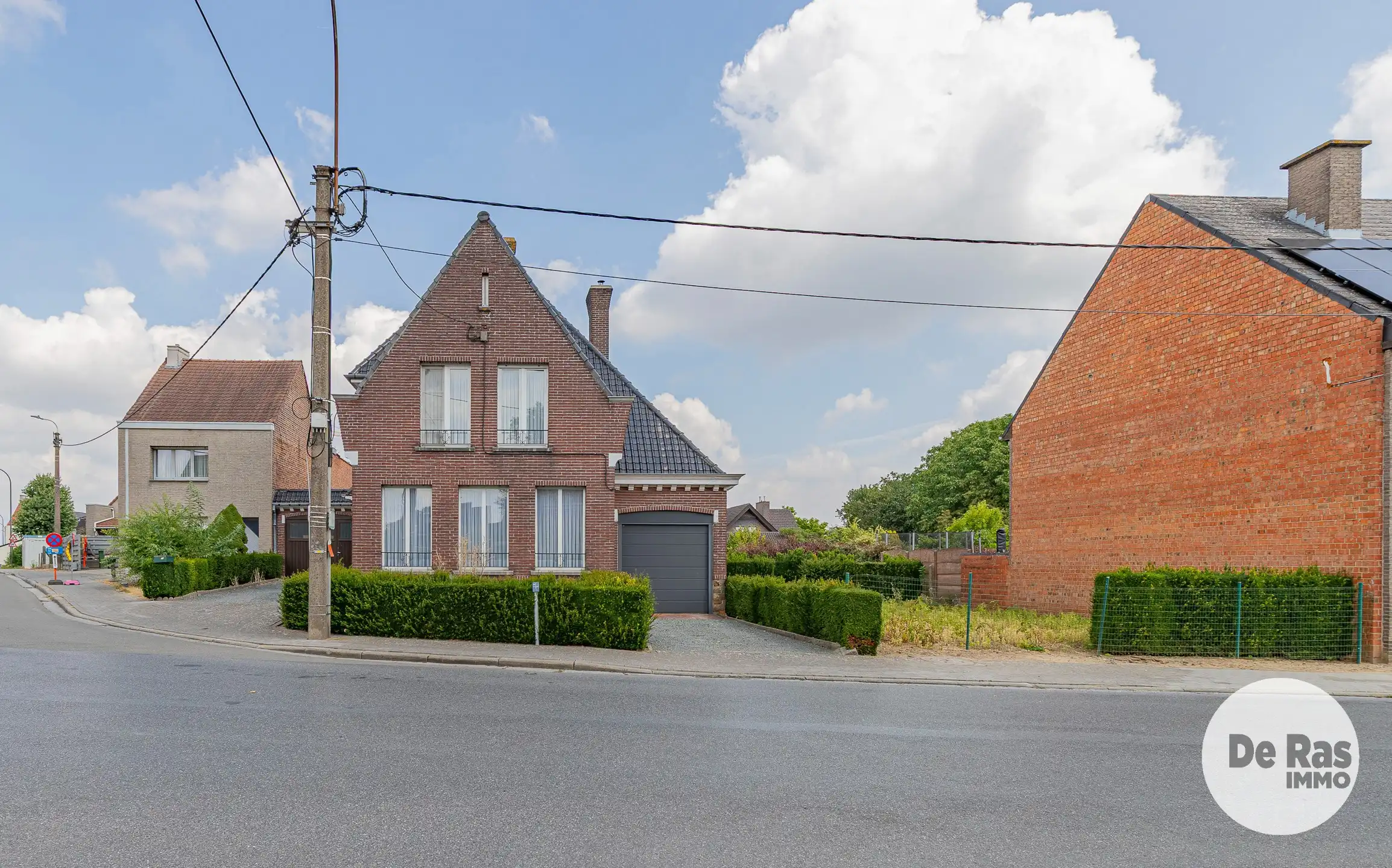 ERONDEGEM - Solide, te renoveren woning met 3 kamers foto 23