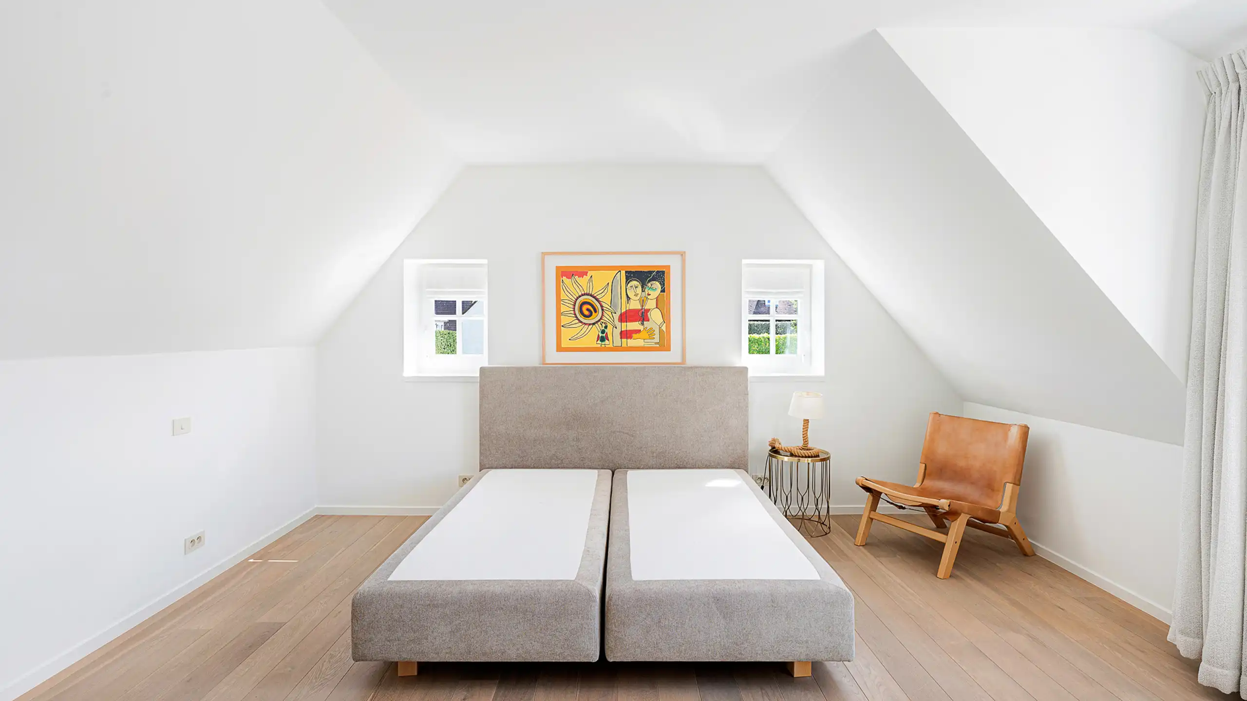 Exclusieve villa met zwembad op een residentiële topligging foto 20