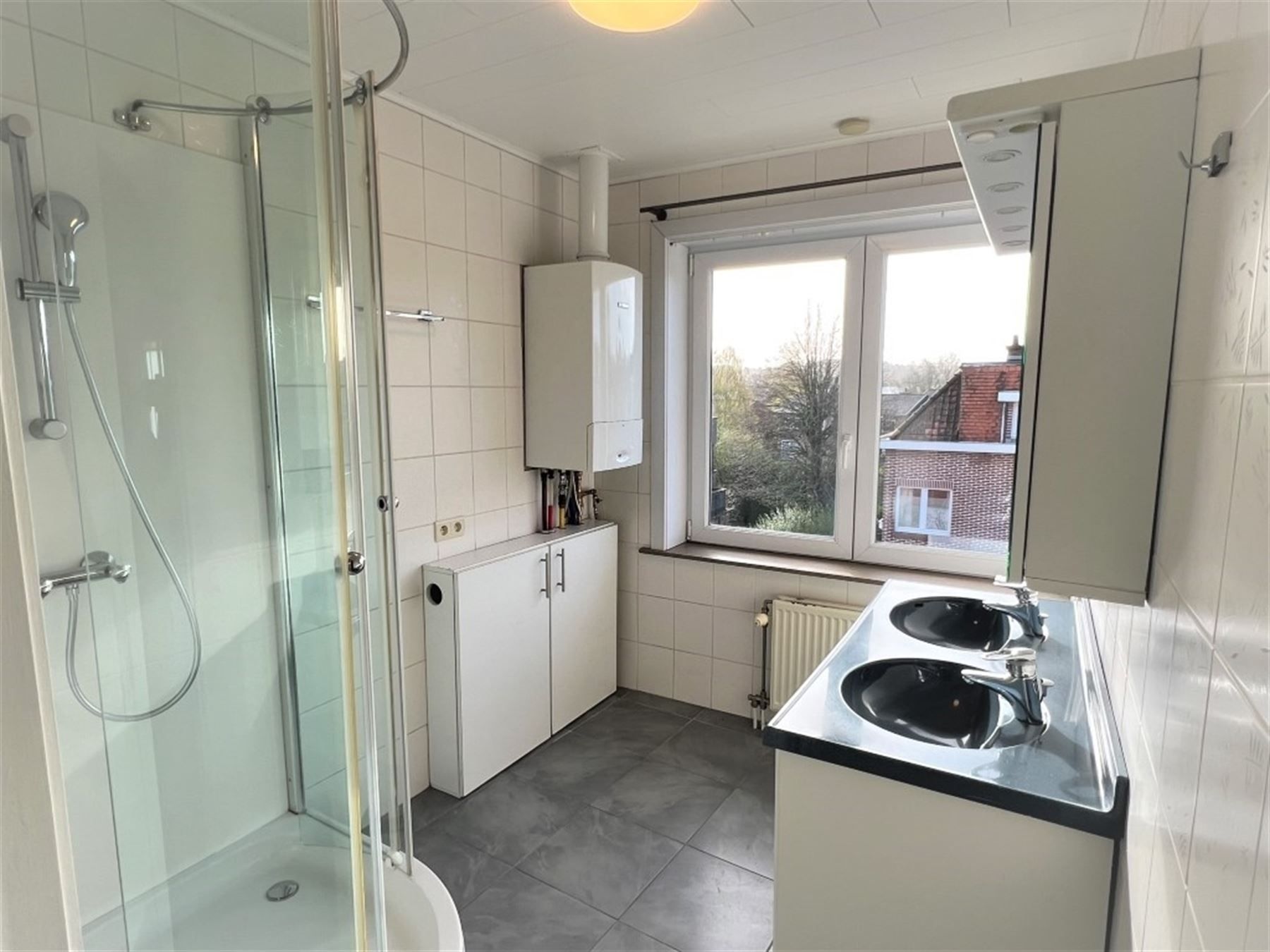 Gezellig en ruim appartement in rustige buurt foto 4