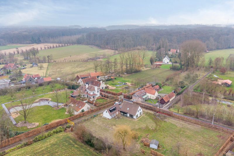 Ruimte, rust en natuur in het charmante Vurste foto {{pictureIndex}}