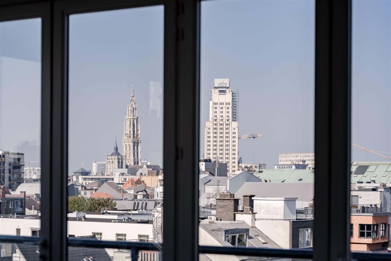 UNIEK dakappartement met grote terrassen en autostaanplaatsen foto 37