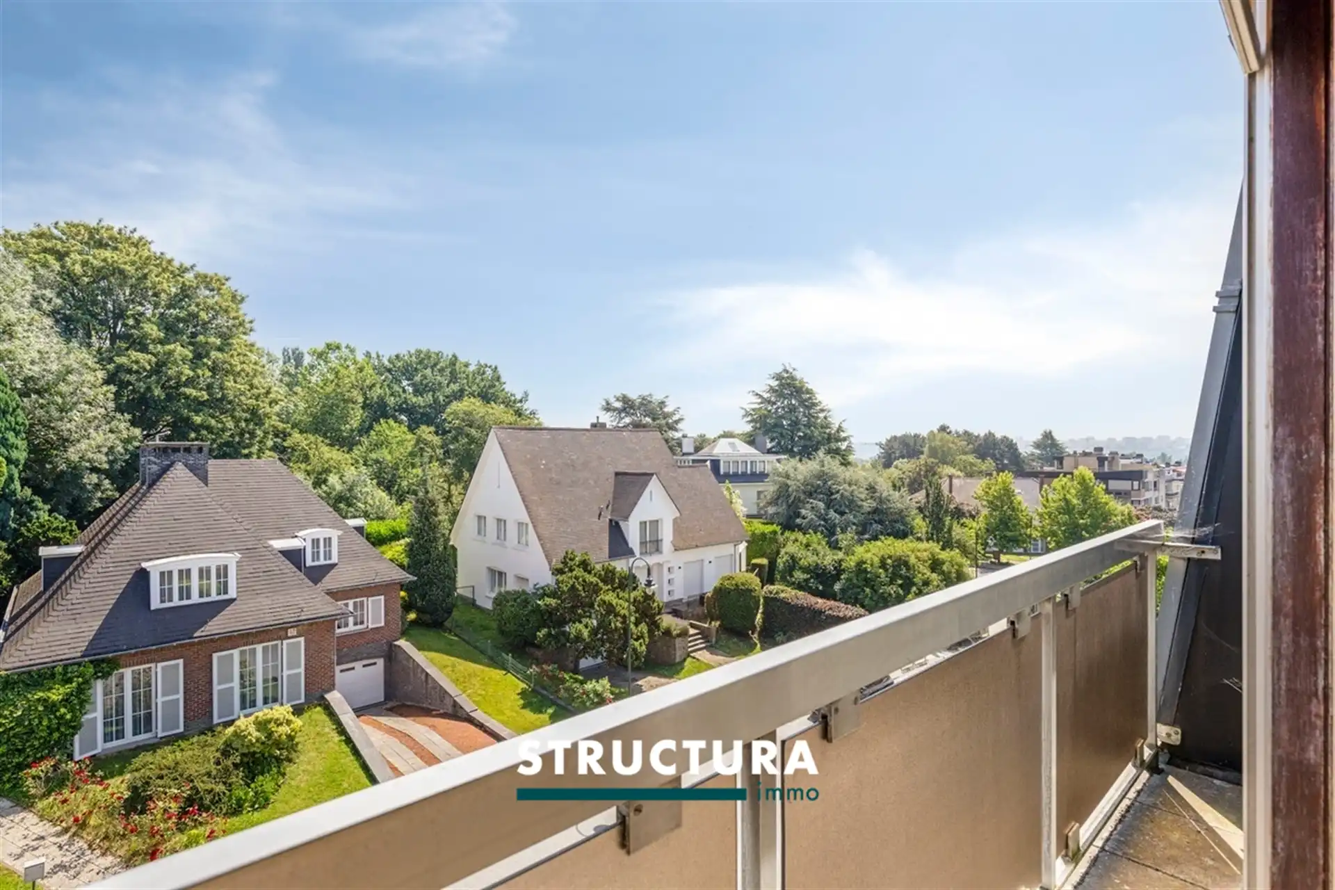 Prachtig, authentiek penthouse-appartement gelegen in een rustige buurt. foto 11