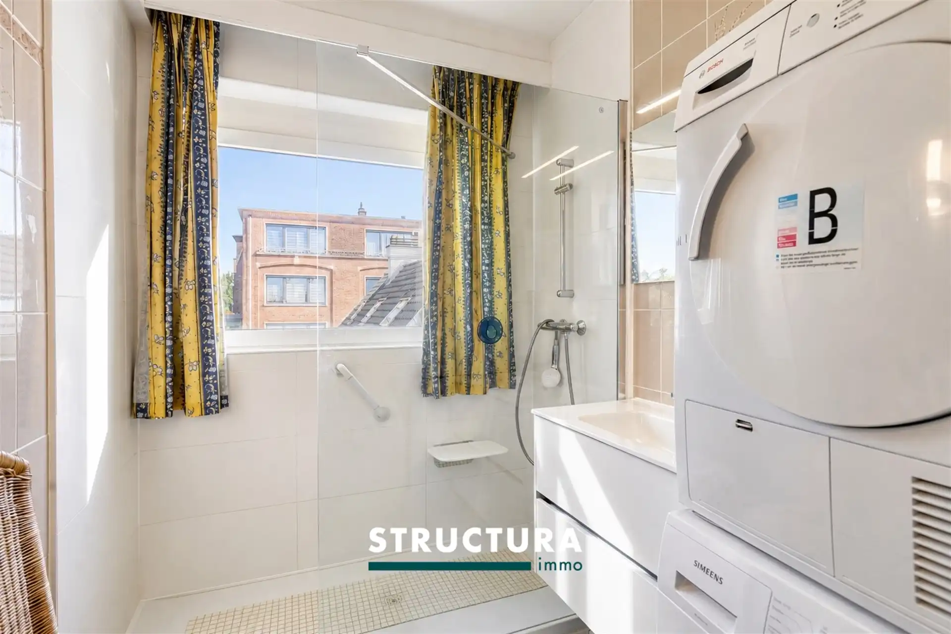 Prachtig, authentiek penthouse-appartement gelegen in een rustige buurt. foto 11