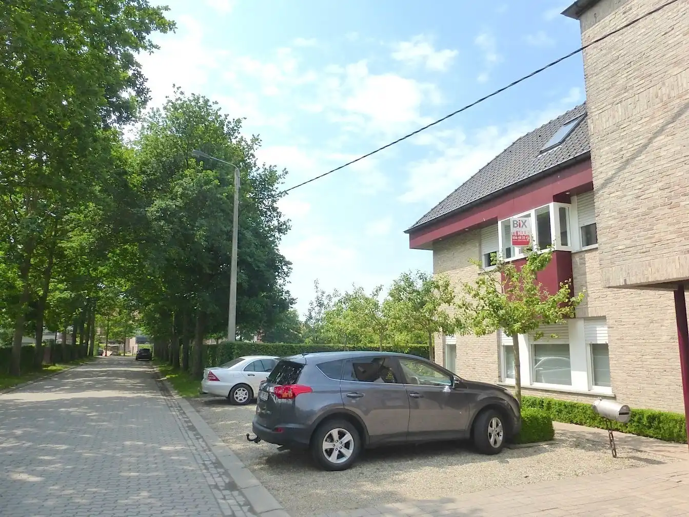 Ruim appartement met 2 slaapkamers en garage! foto 14