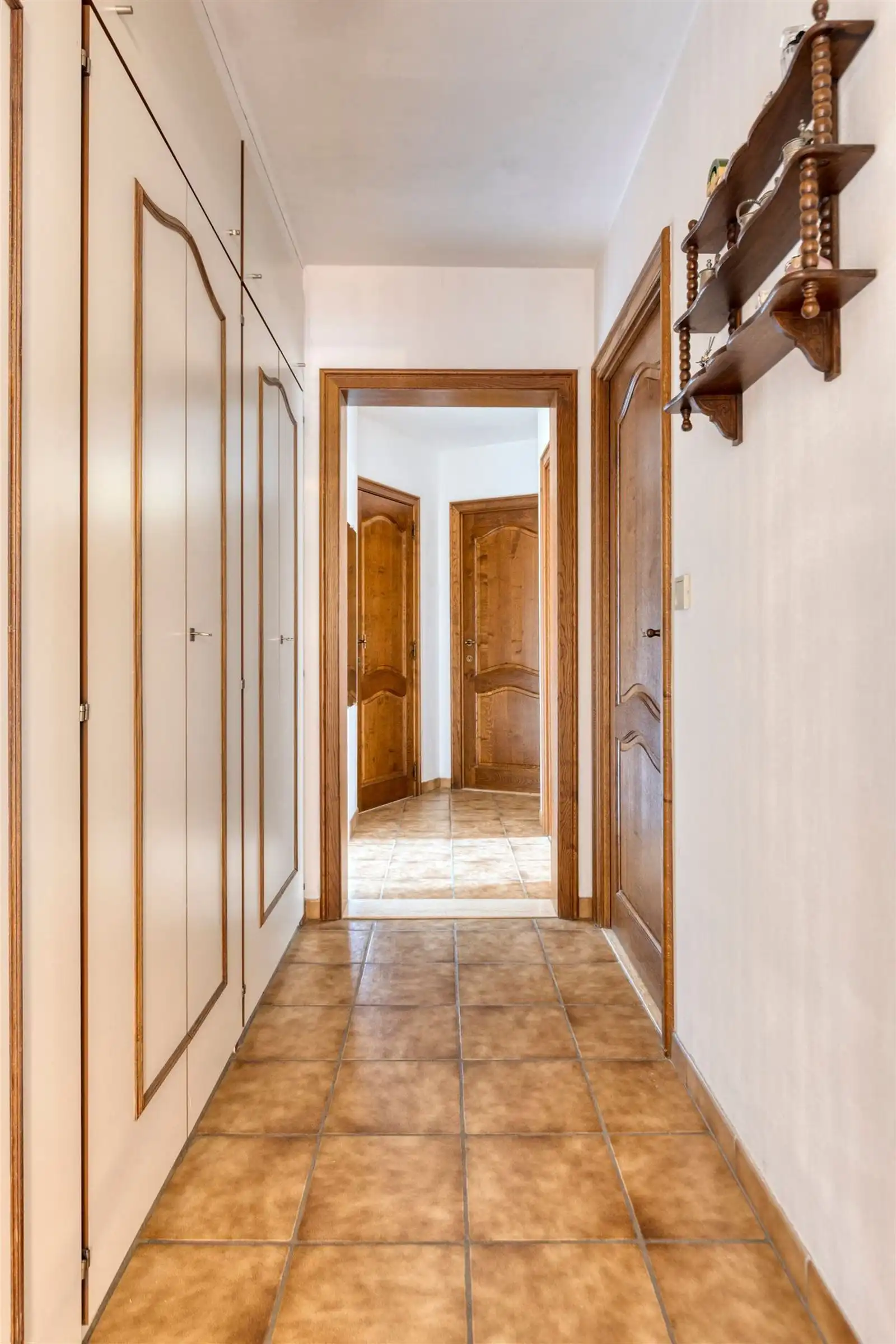 Groot 2-kamer appartement van 105 m² foto 14