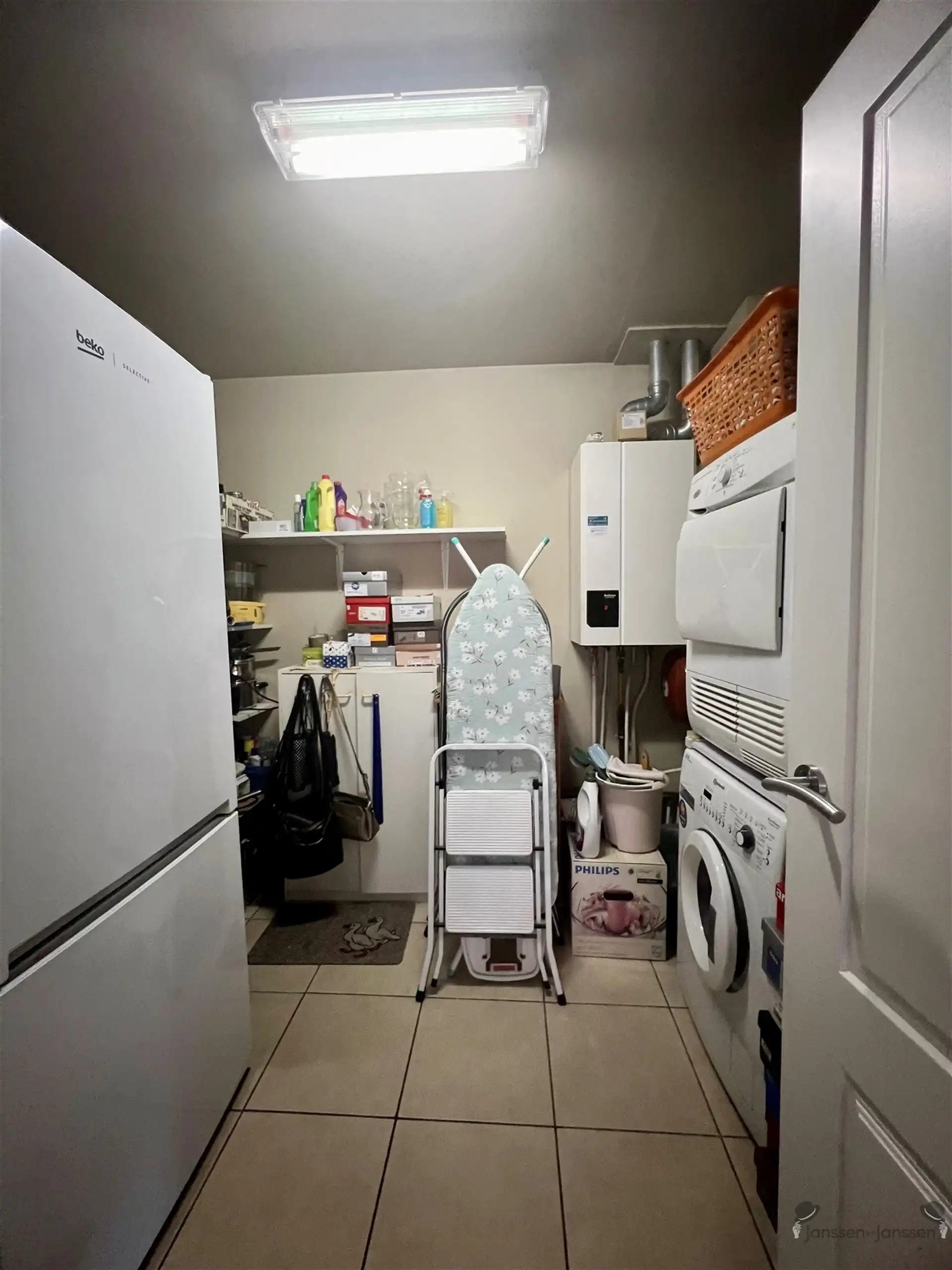 Appartement met 2 slaapkamers + onder- & bovengrondse autostaanplaats foto 10