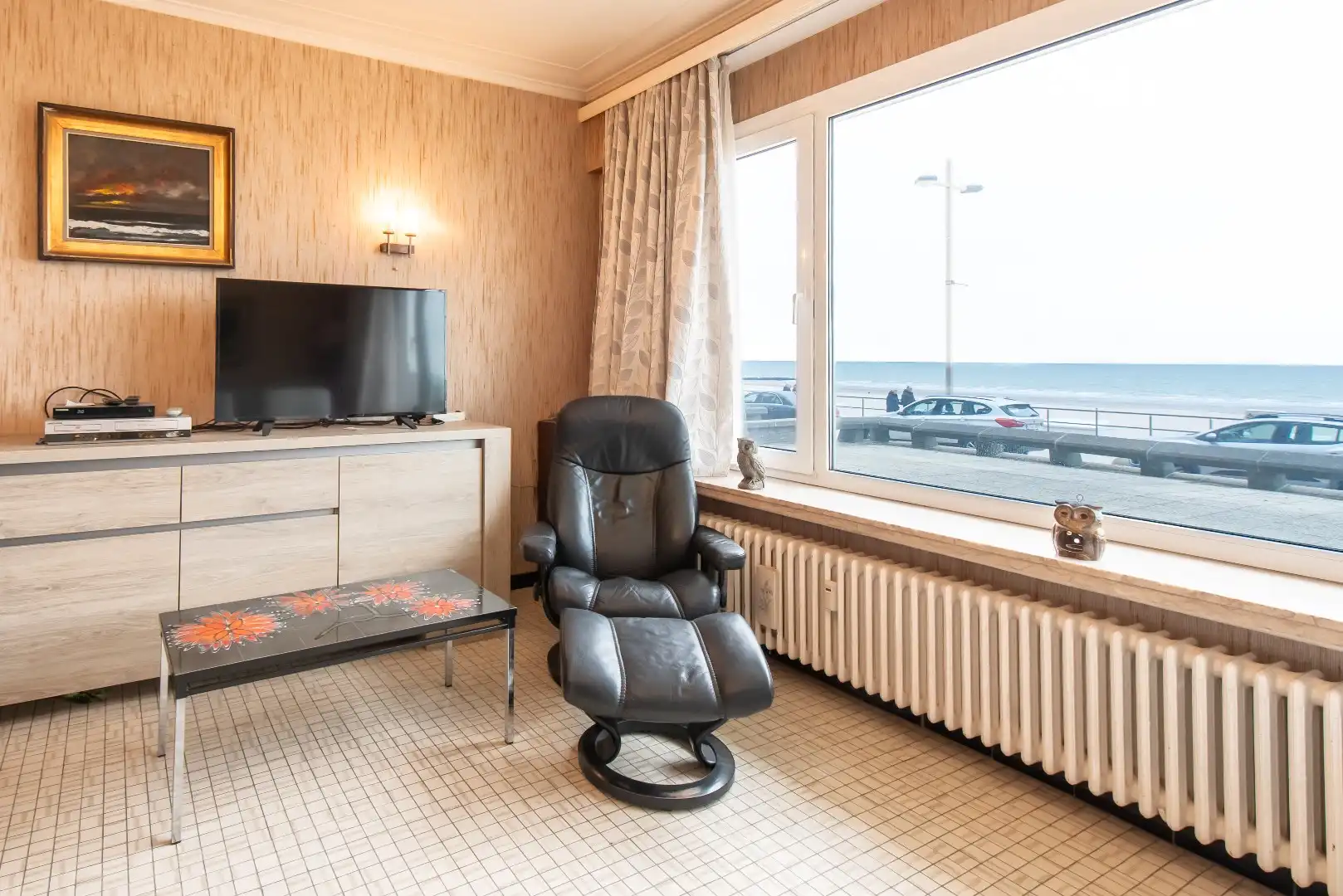 Ruim en lichtrijk 3-slaapkamerappartement op de zeedijk van Middelkerke, met een ongeëvenaard uitzicht op zee! foto 2