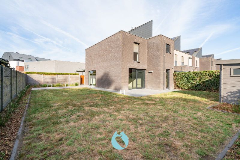 Deze woning is rustig gelegen in woonerf Brielken te Evergem foto 15