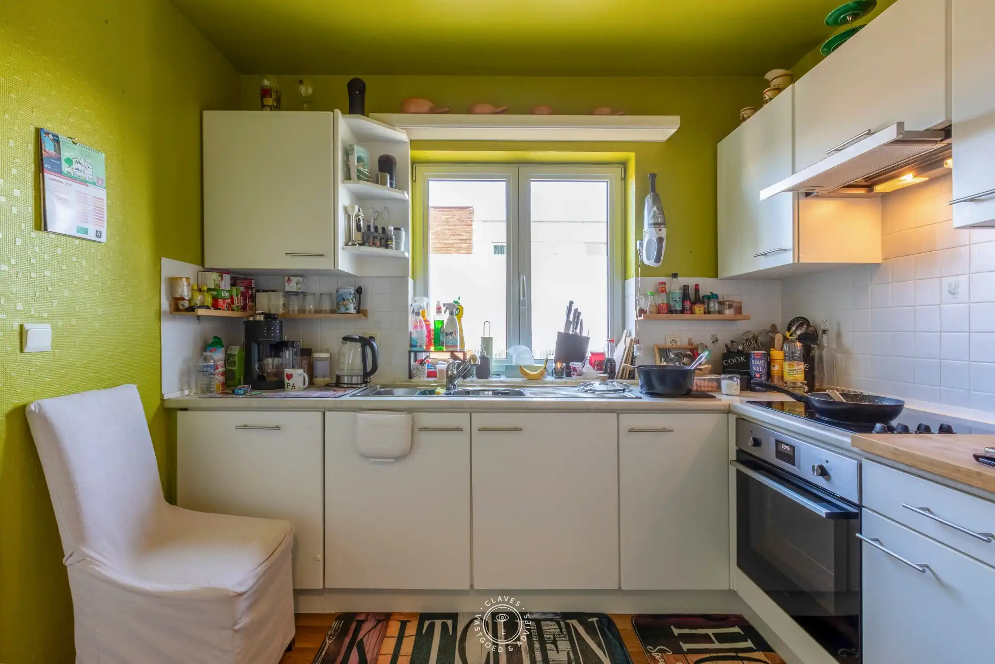 Centraal gelegen 3-slpk-appartement met terras en autostaanplaats foto 5