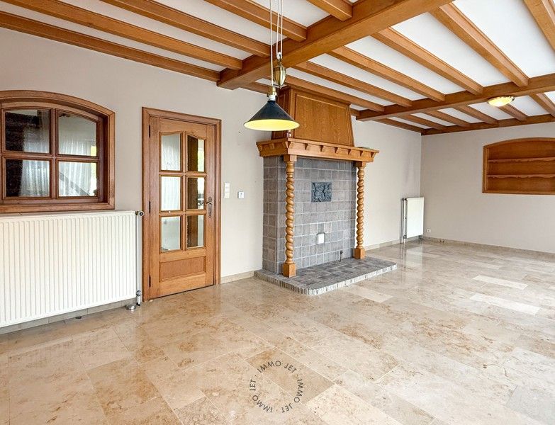 Ruim duplex appartement met 2 slaapkamers nabij centrum Beveren foto 5