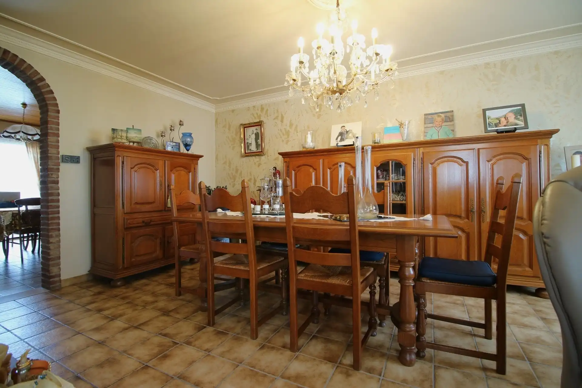 Solide woning HOB in centrum St-Jozef foto 6