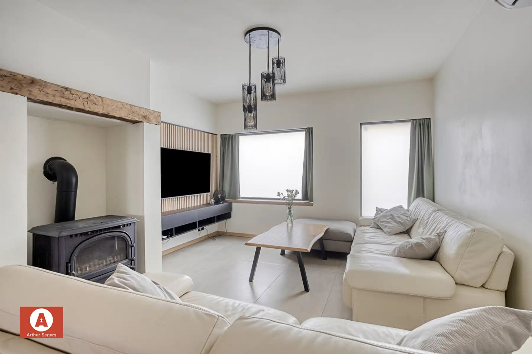 Energiezuinige gezinswoning mét atelier (40 m²) in Peizegem. foto 6