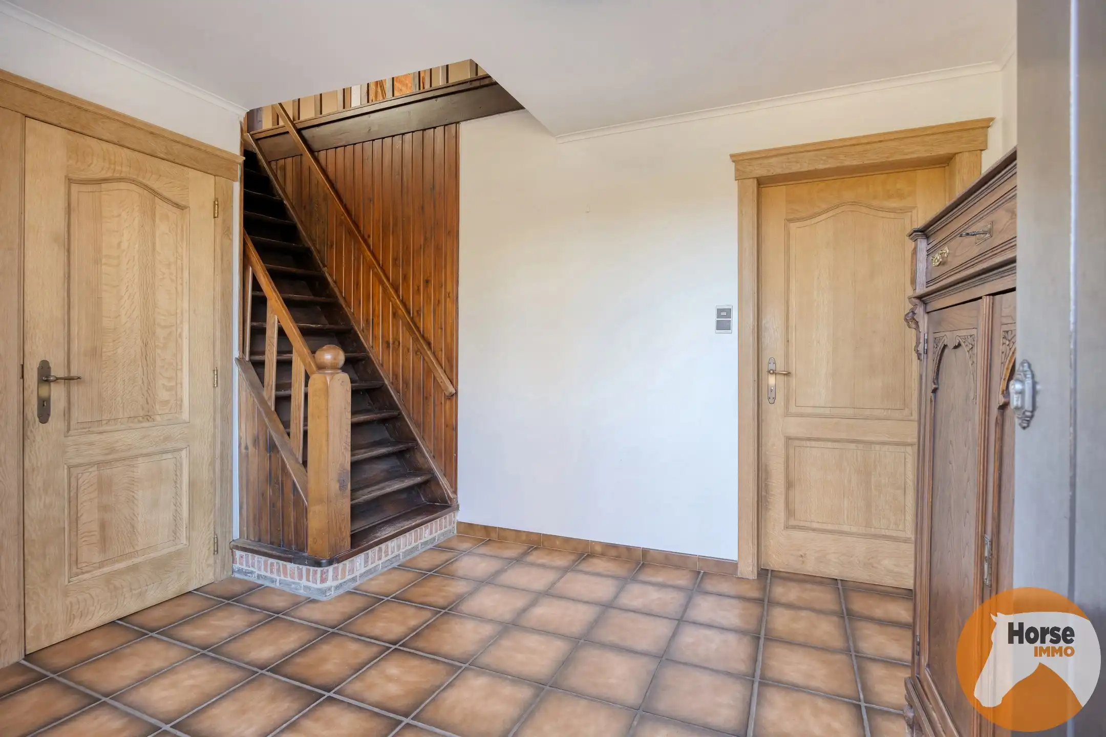 LOKEREN - Ruime woning met veel  mogelijkheden foto 3