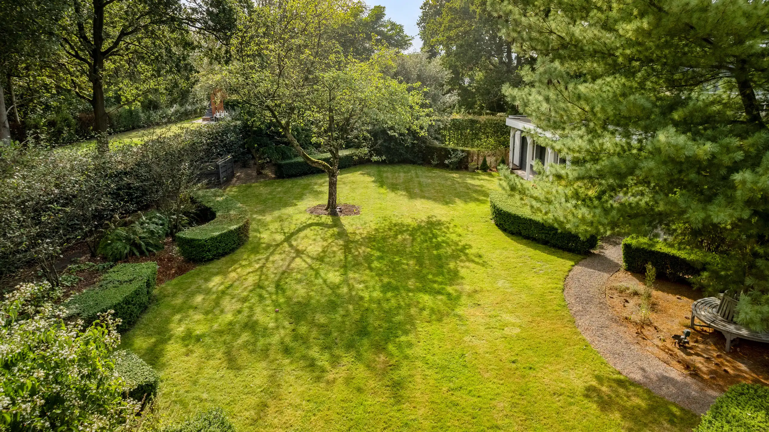 Moderne EPC A-villa op toplocatie nabij scholen en station, met prachtige tuin en privacy foto 47
