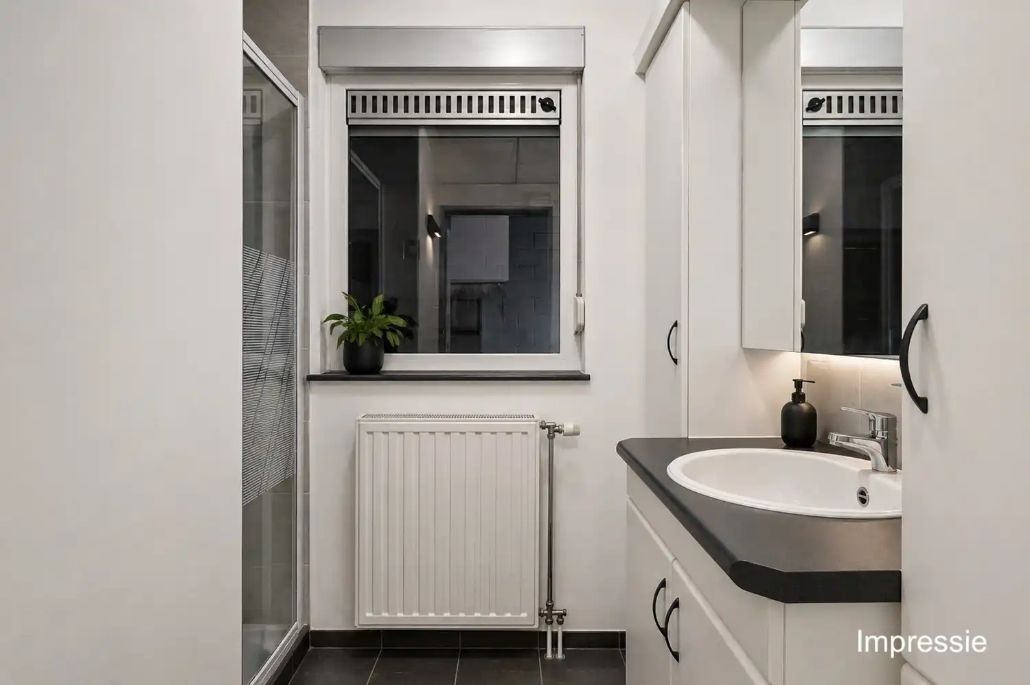 Gelijkvloers appartement met één slaapkamer op toplocatie te Lint foto 15