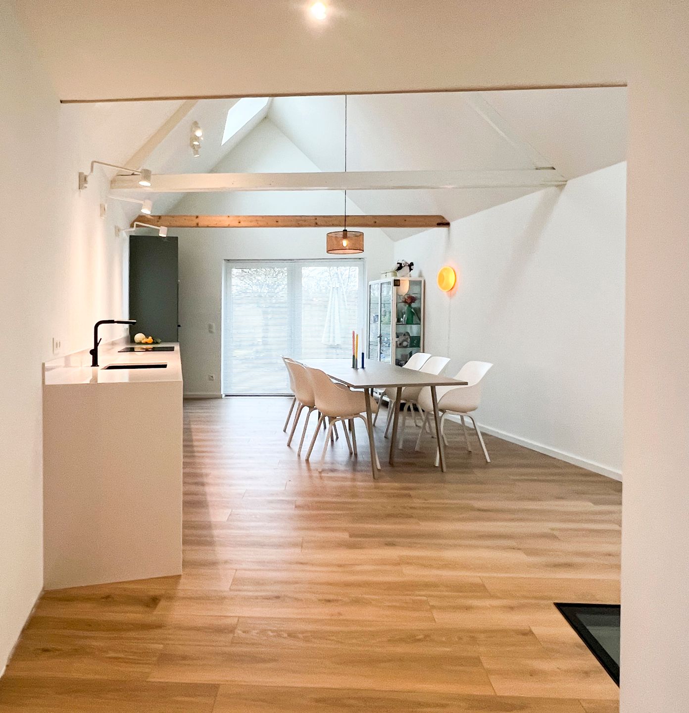 Charmante, gerenoveerde woning met 3 slpk. gelegen in de dorpskern van Meersel-Dreef! foto 7