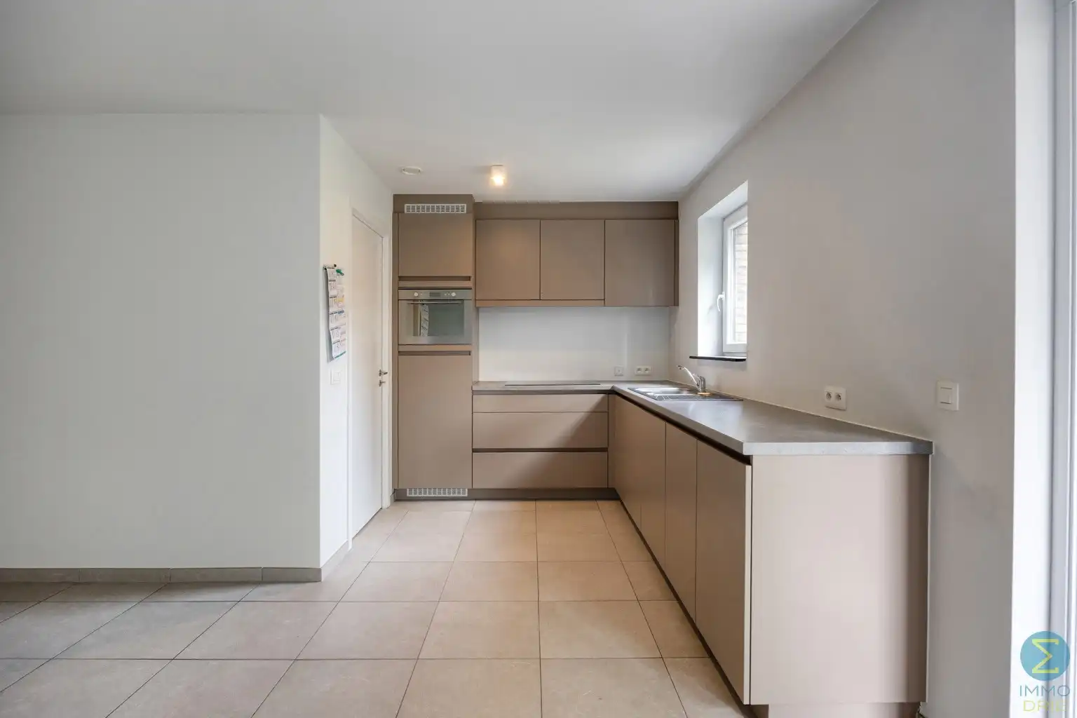 Prachtig gelijkvloers appartement met 3 slaapkamers foto 6