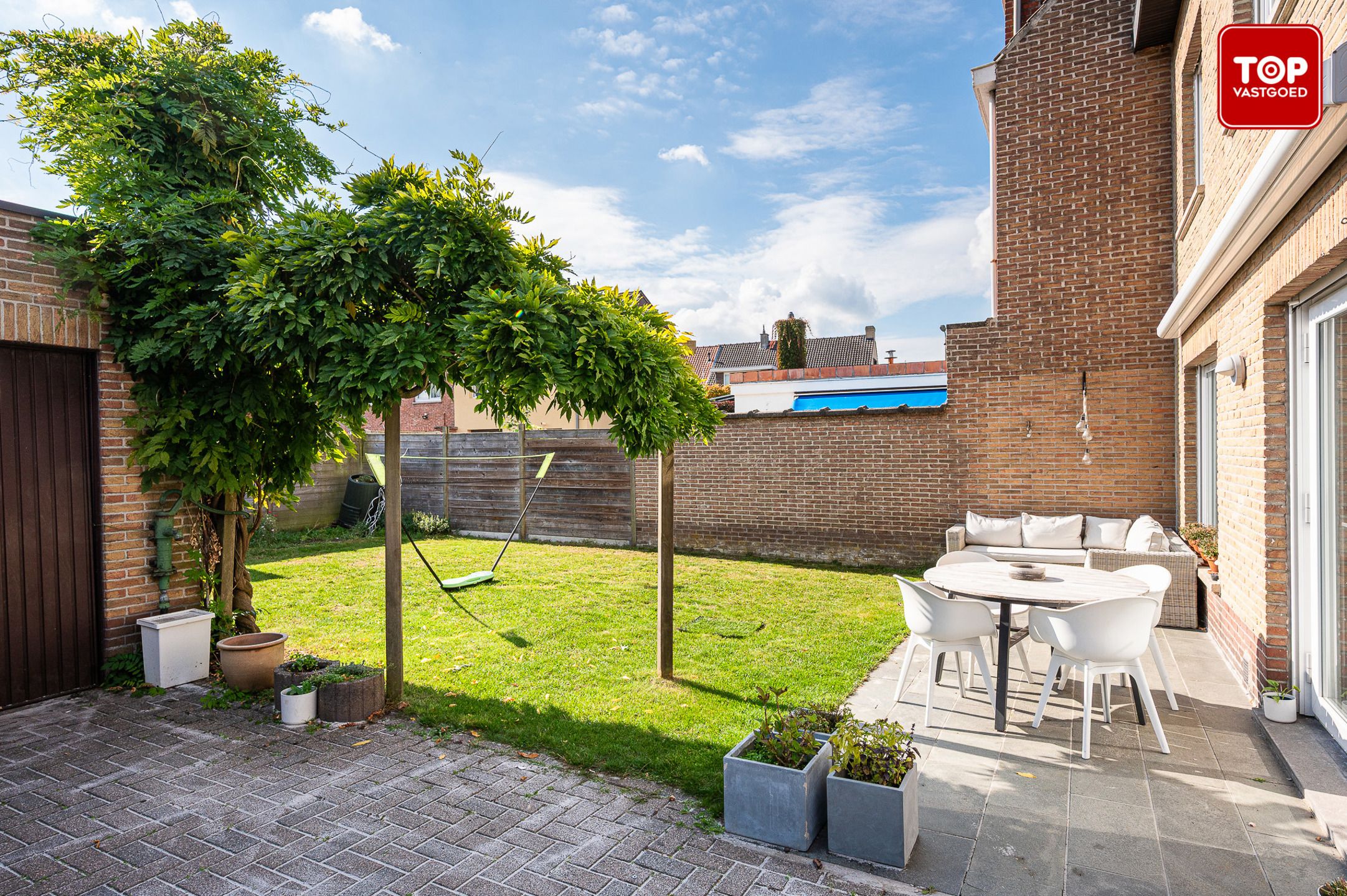 Instapklare halfopen bebouwing met drie slaapkamers foto 19