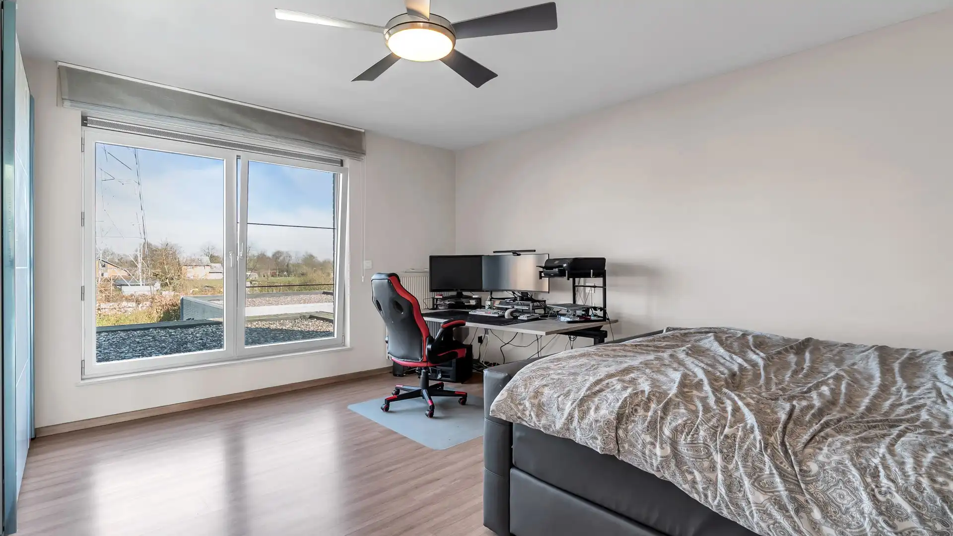 Trendy gezinswoning met open leefruimte, 4 slaapkamers en vrijstaande garage foto 20