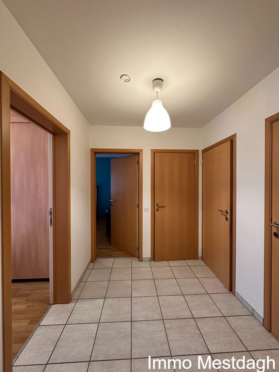 Goed onderhouden gelijksvloers appartement met terras in Schulen foto 10