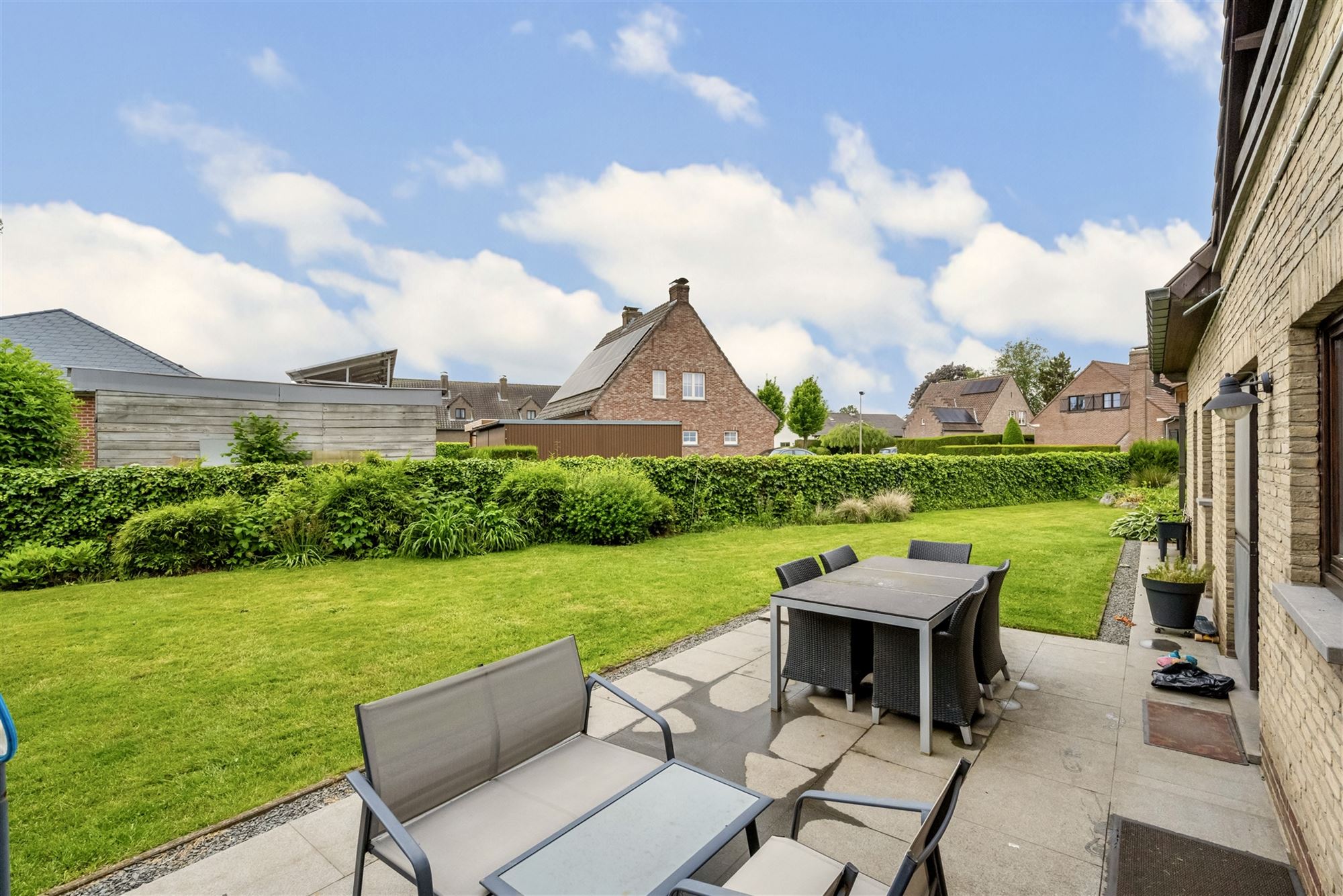 Ruime en solide open woning met 4 slpks en mooie groene tuin foto 30