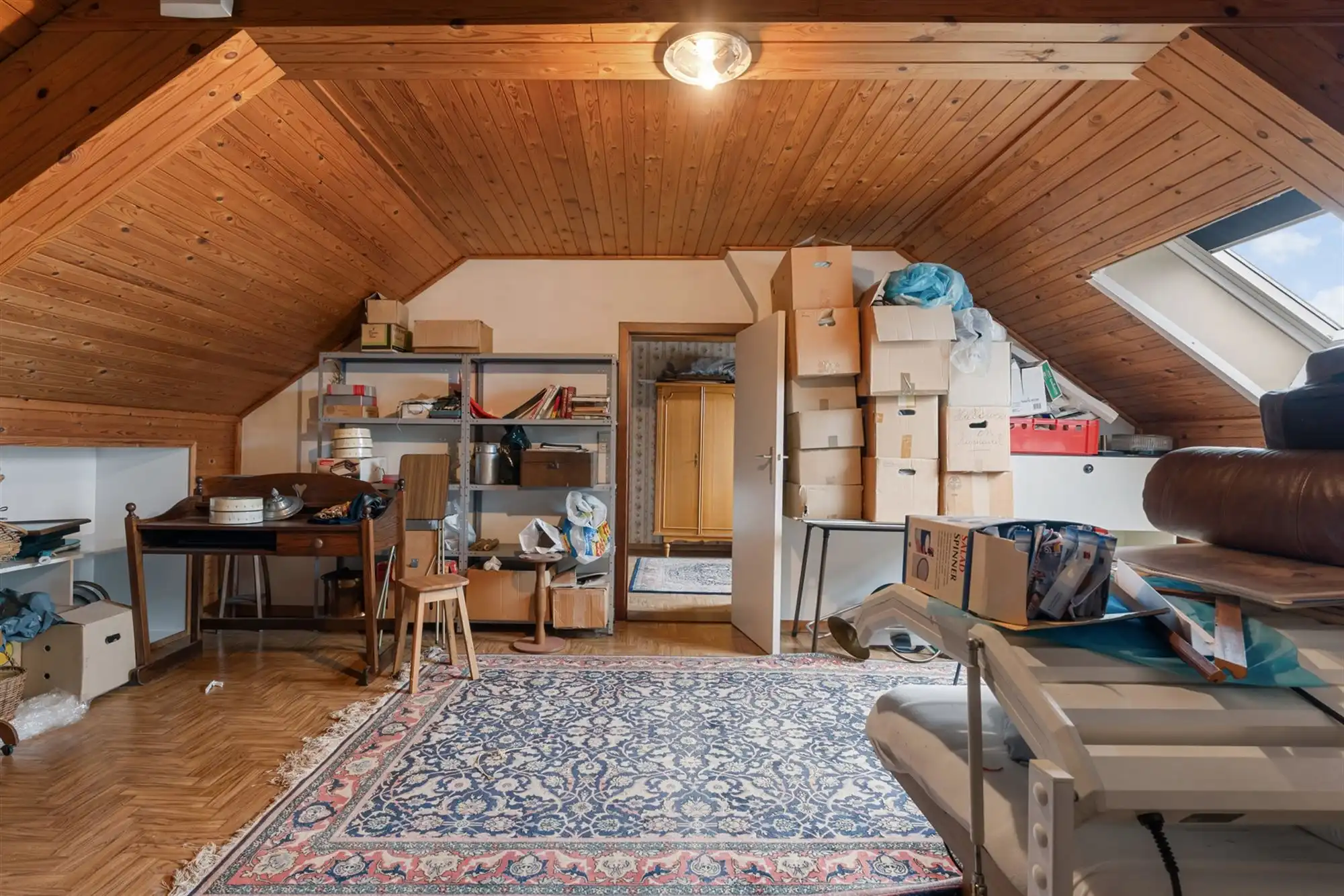 RUIME WONING MET 6 SLAAPKAMERS VLAK BIJ KOERSEL CENTRUM foto 14