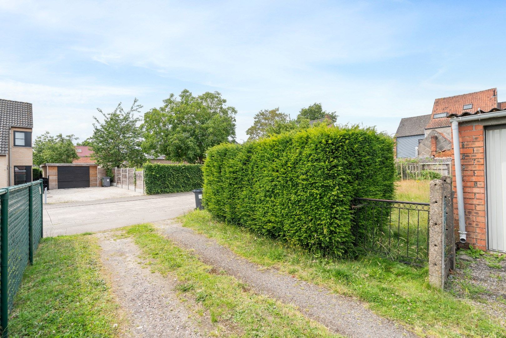 Te koop in Lokeren - Renovatieproject voor karaktervolle woning foto 17