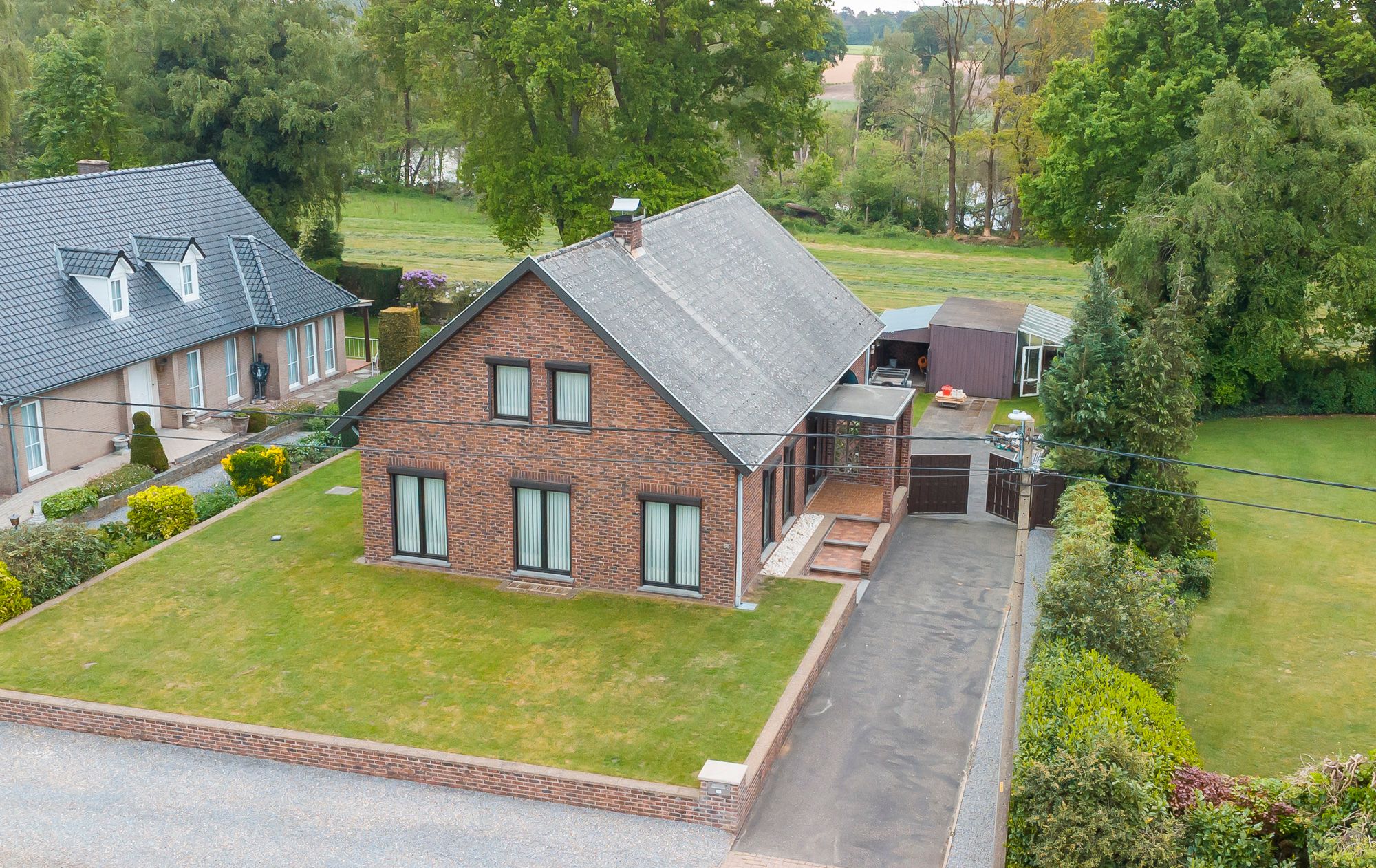 TE KOOP: Zeer goed onderhouden woning op perceel van 9a 06ca in Gerdingen (Bree) foto 2