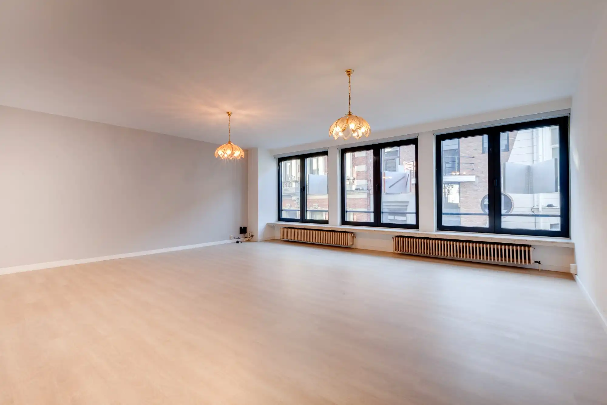 Uitstekend gelegen en lichtrijk 2-slaapkamerappartement foto 2