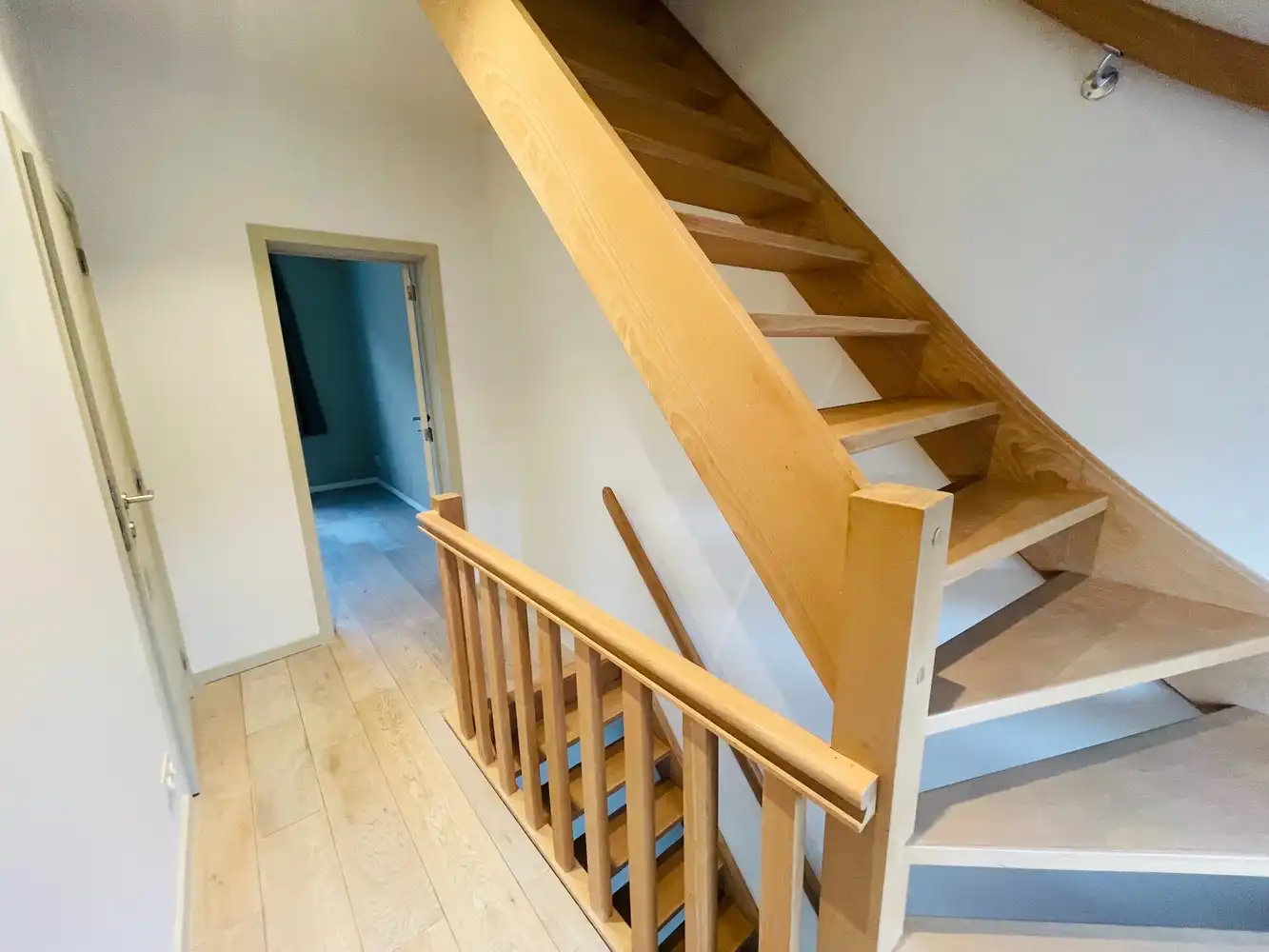 Brugge centrum, Instapklaar degelijk gerenoveerd energiezuinig  lichtrijk woonhuis  met 3 slaapkamers en koer foto 21