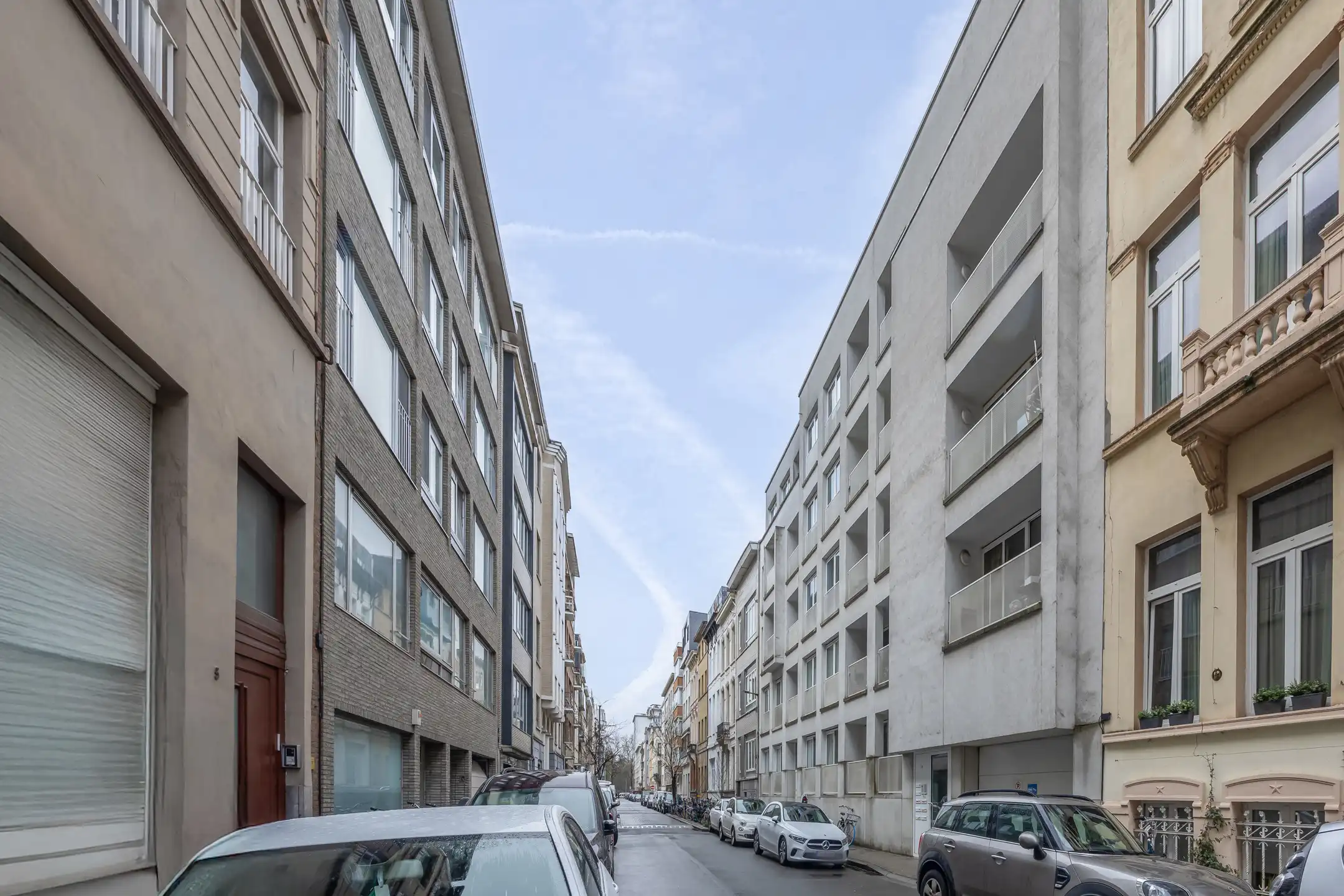 Instapklaar 2-slaapkamerappartement aan Antwerpen-Centraal foto 3