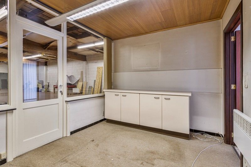 Op en top gerenoveerde bel-etage woning mét magazijn TE KOOP nabij hartje Wakken! foto 24