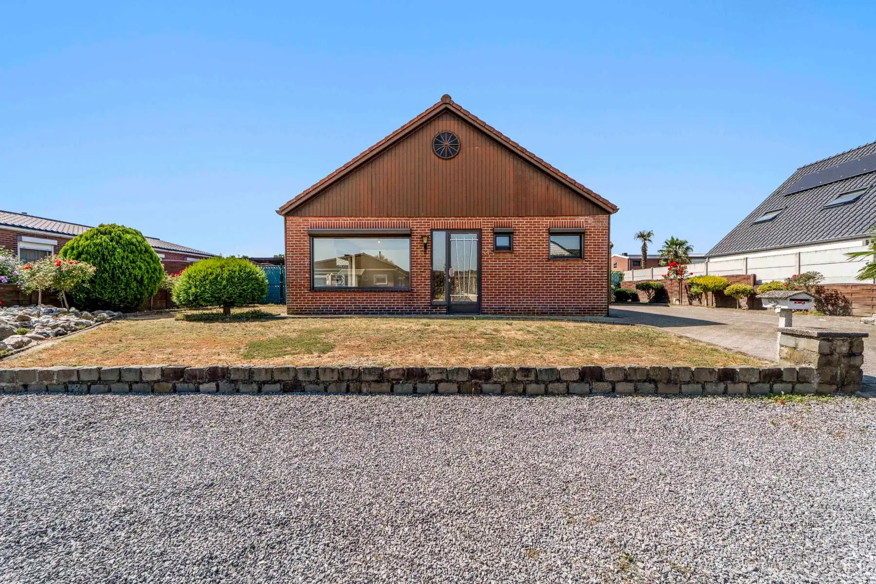 Ruime woning met 4 slaapkamers  foto 3