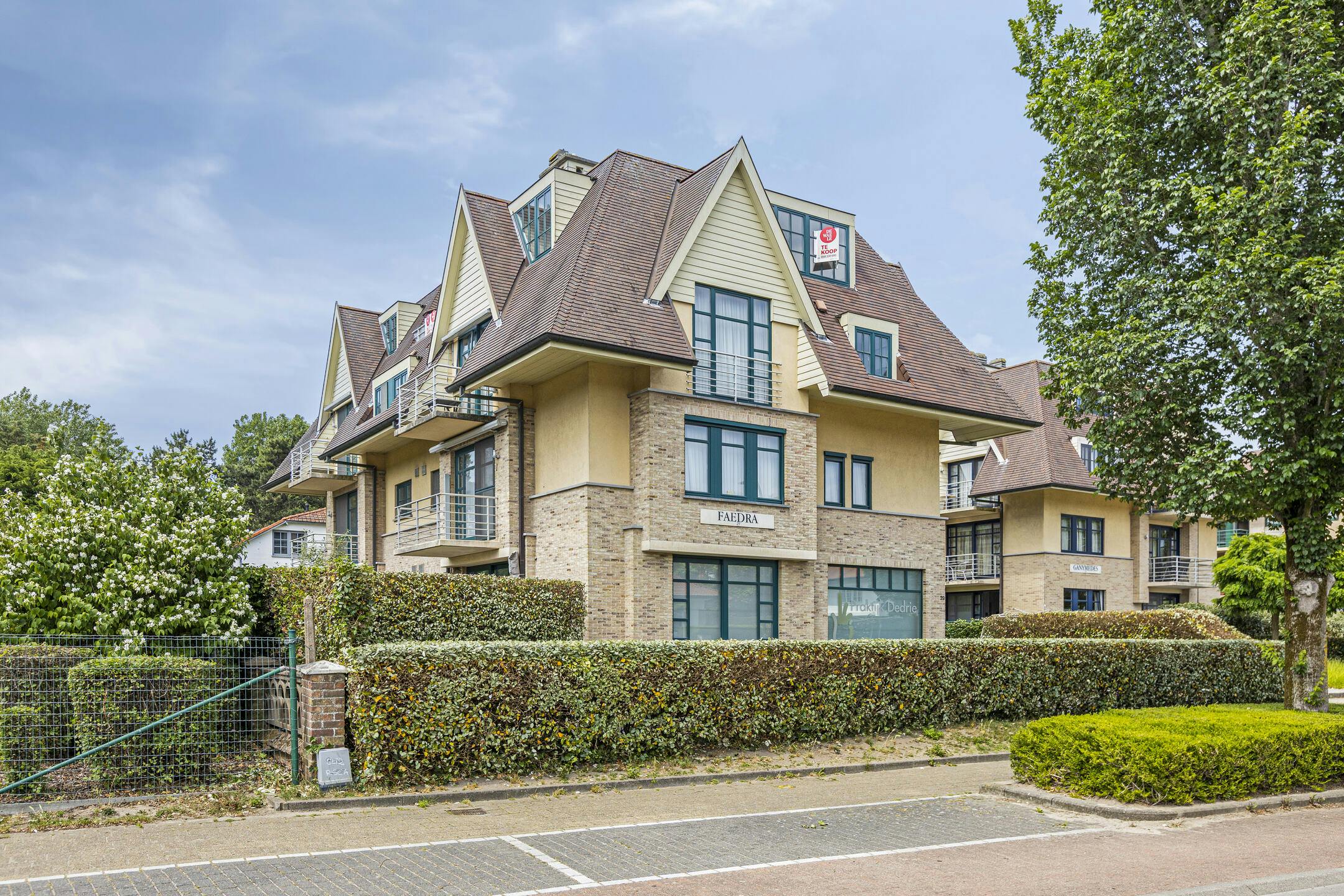 Penthouse met 3 slaapkamers en terras in centrum Koksijde foto 2