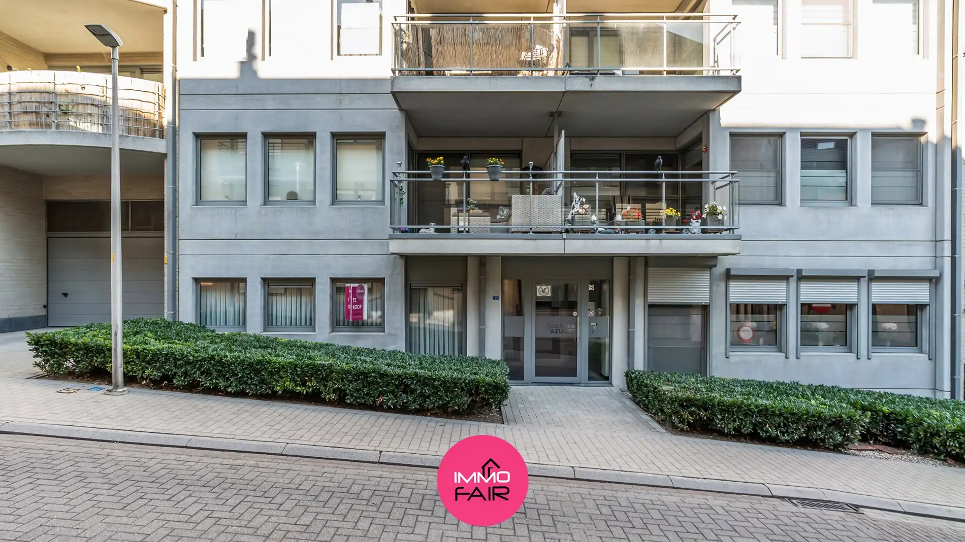 Gelijkvloers appartement met ruim terras in hartje Lanaken foto 2