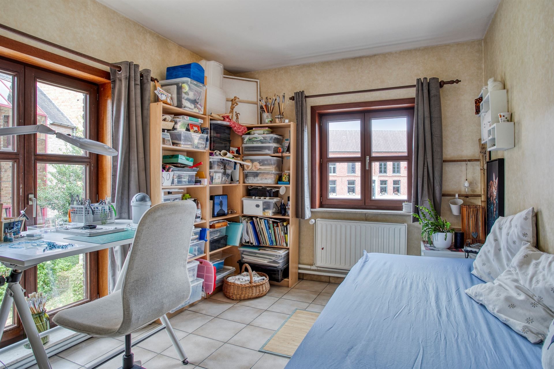 Goed gelegen woning aan het dorpsplein te huur! foto 12