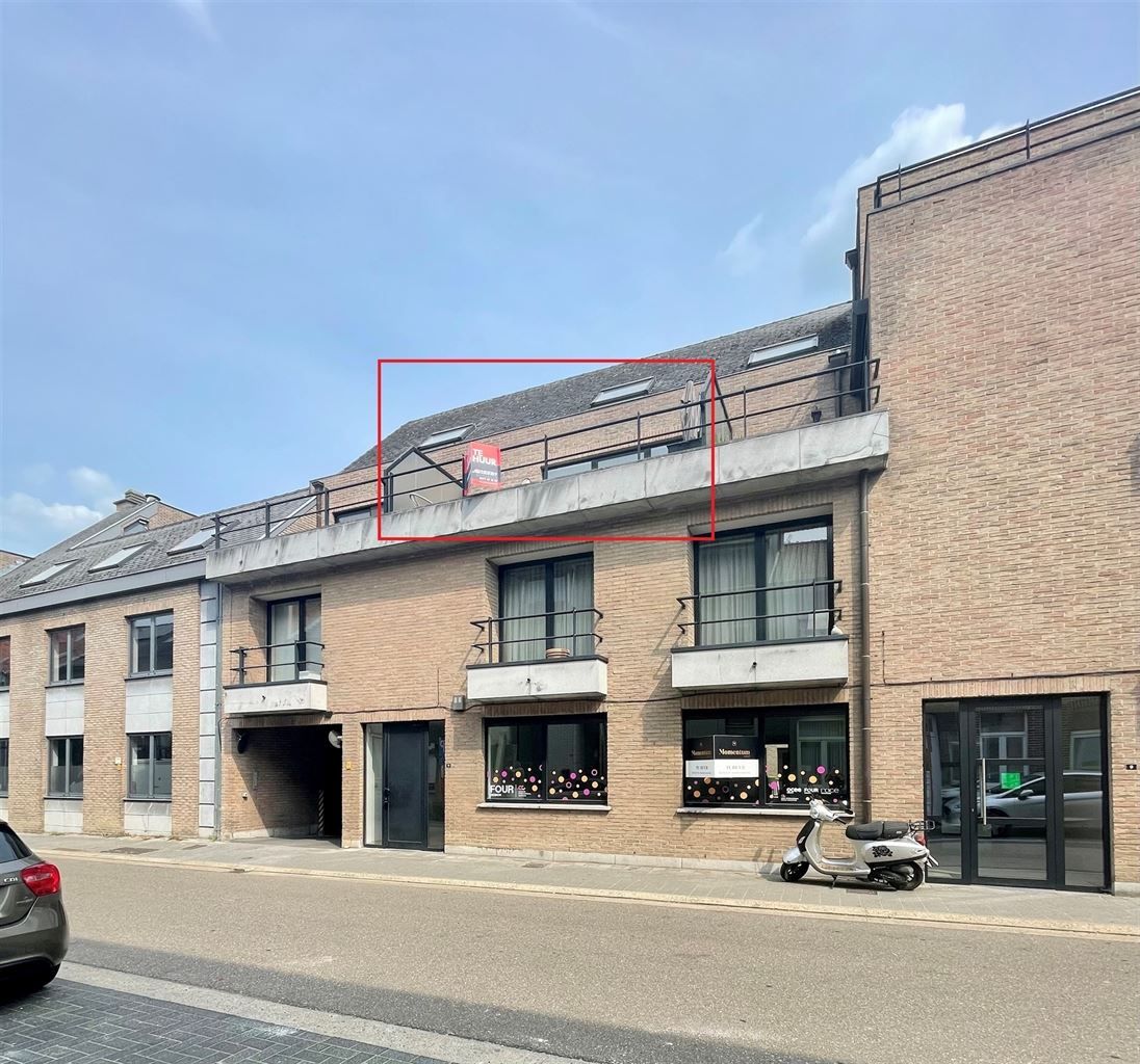Ruim duplex appartement met 2 slaapkamers en gezellig terras in het centrum van Hasselt.  foto 23