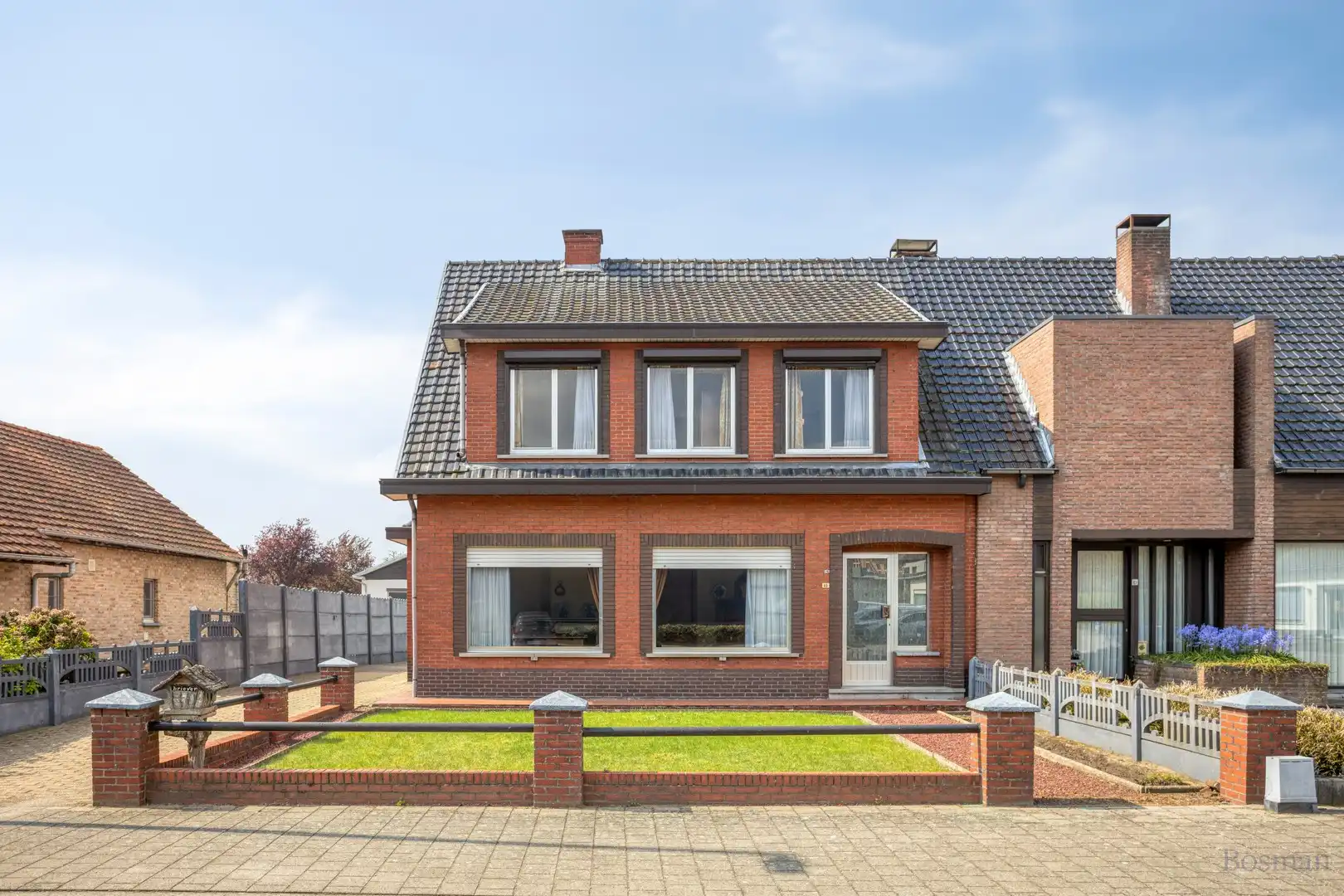 Hoofdfoto van de publicatie: Halfopen woning te koop in centrum Averbode