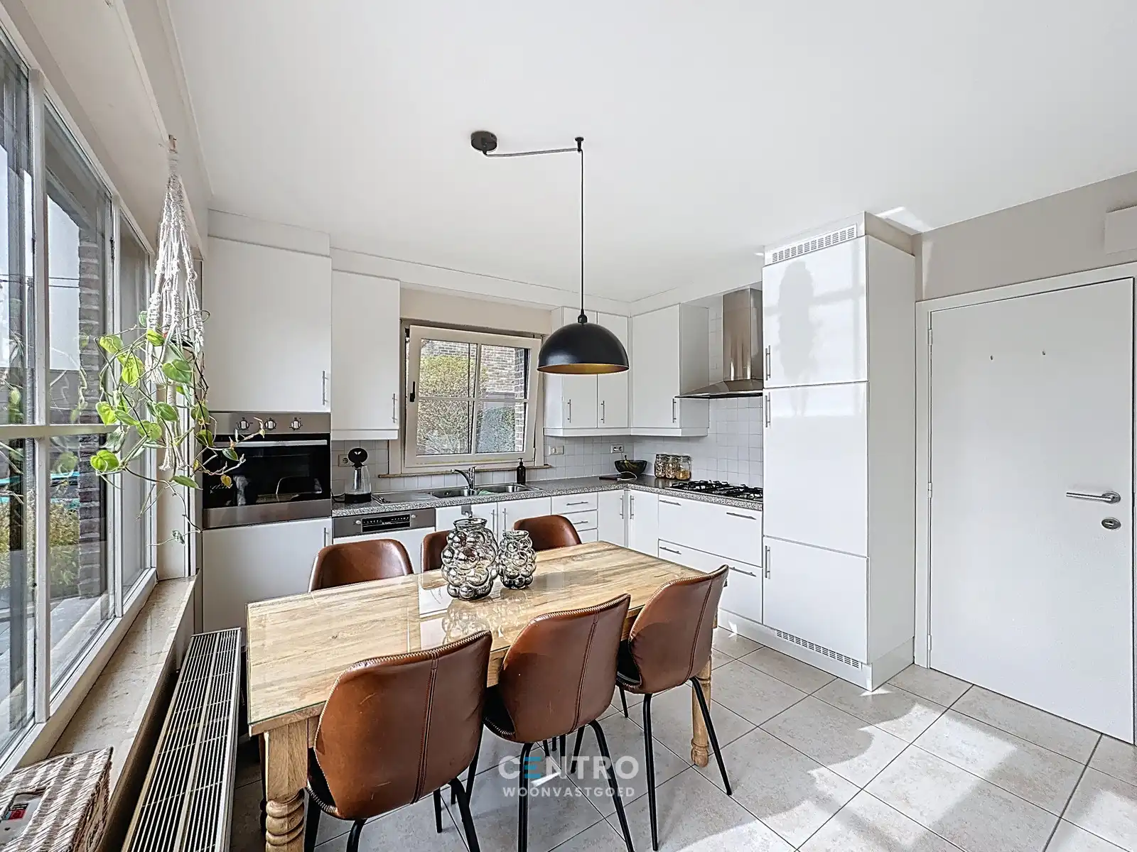 Goed onderhouden woning met 3 slpks én garage! foto 6