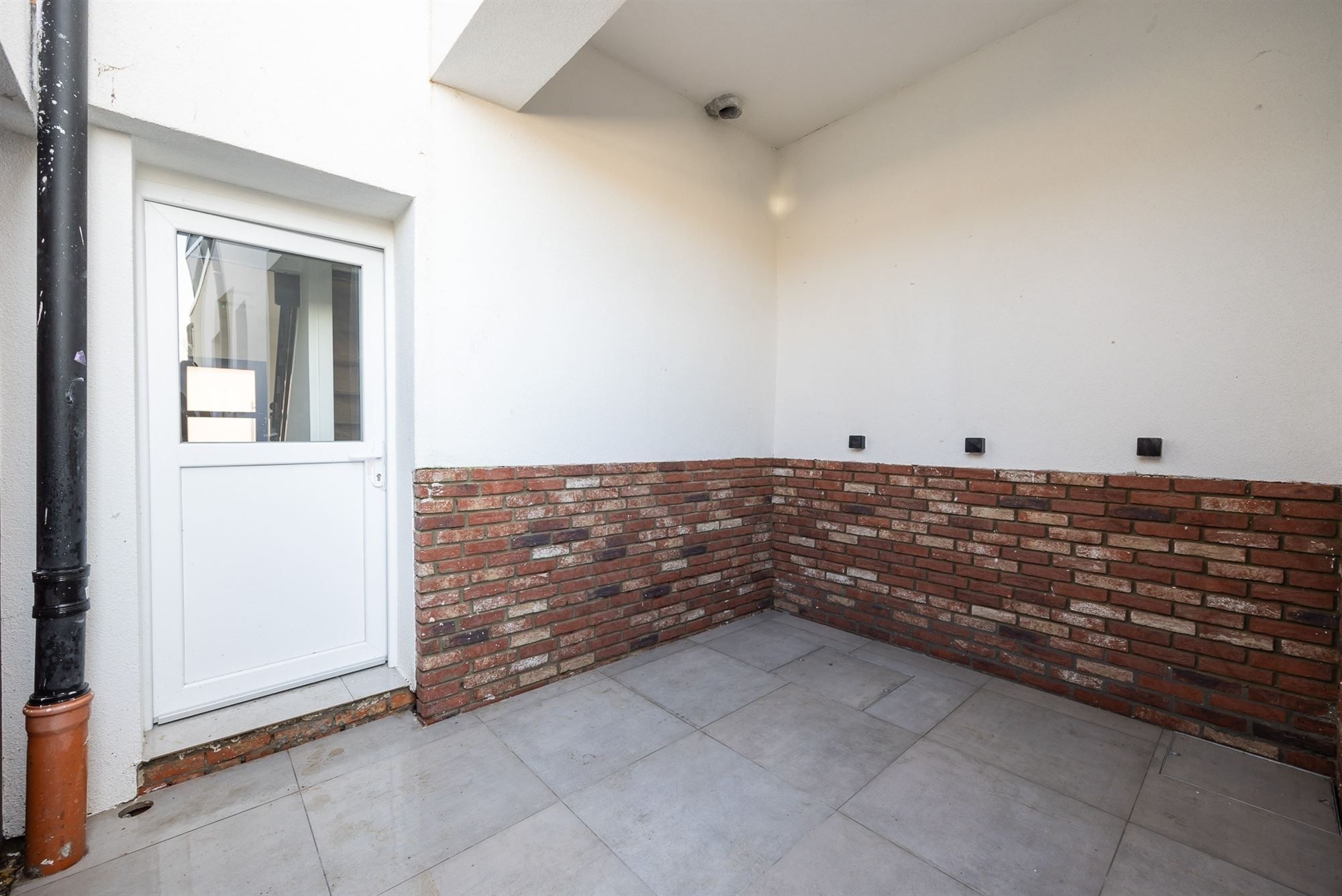 Appartement met twee slaapkamers en terras foto 15