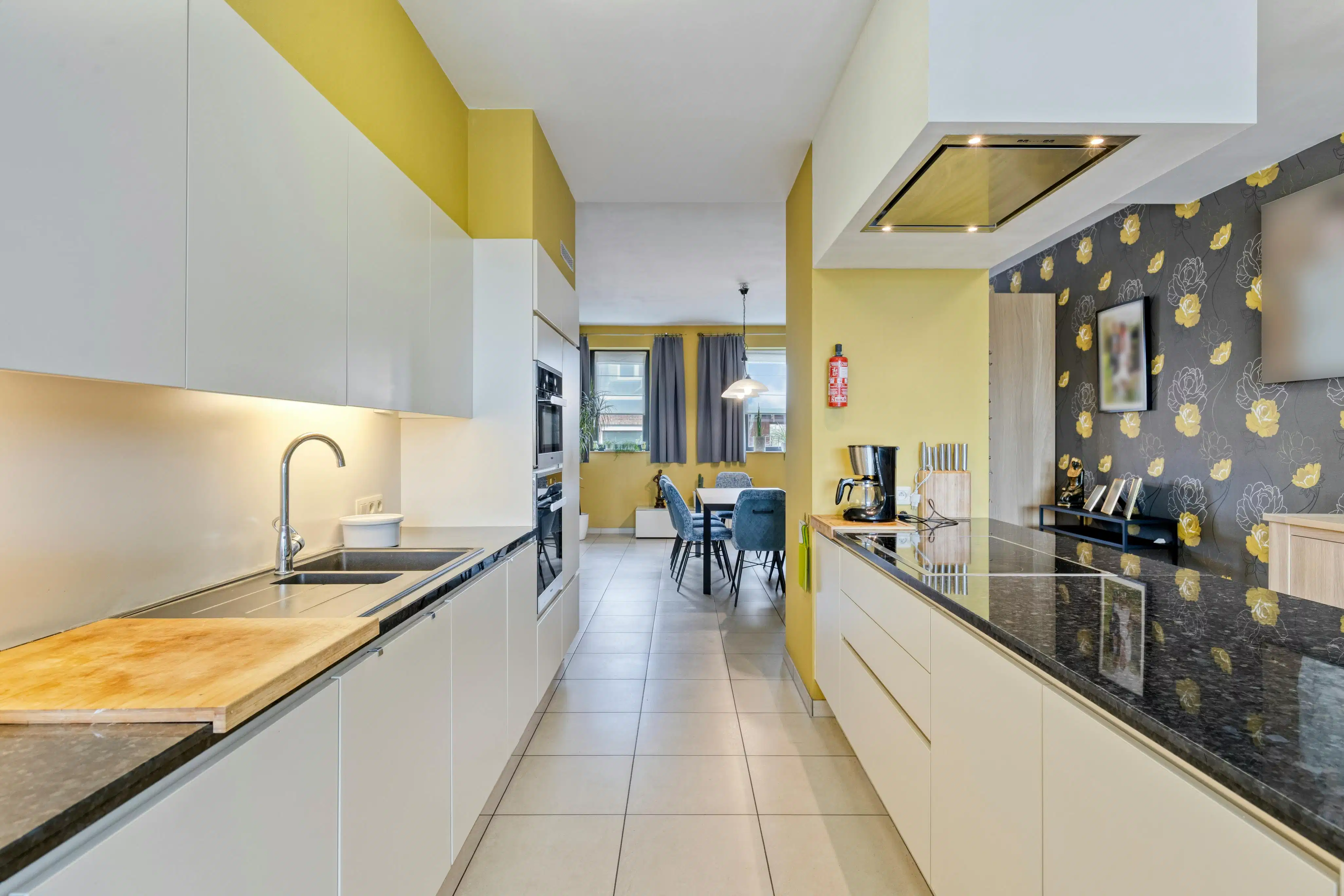 Appartement met ruim terras te koop in Zedelgem foto 8