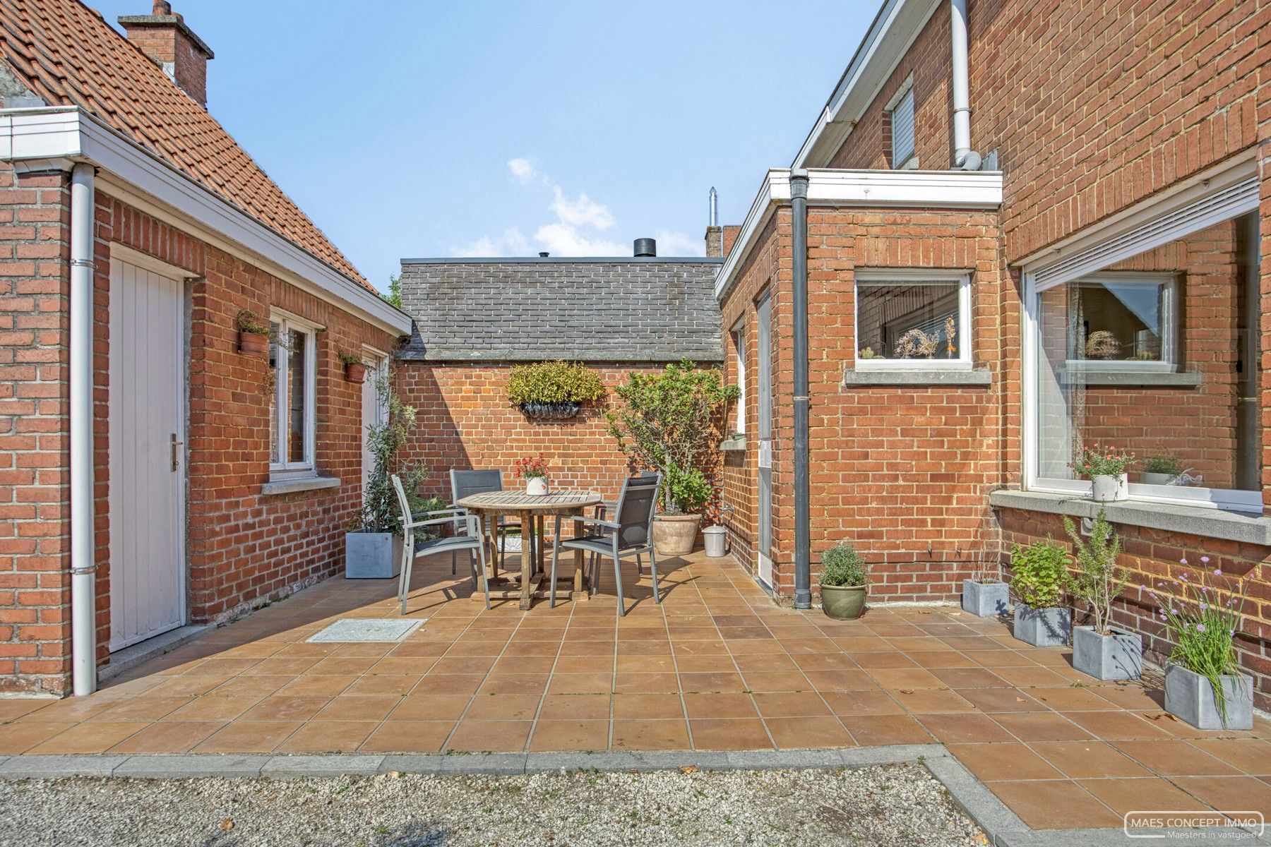 Te renoveren woning te koop te Anzegem op een perceel van 1000 m2 foto 12