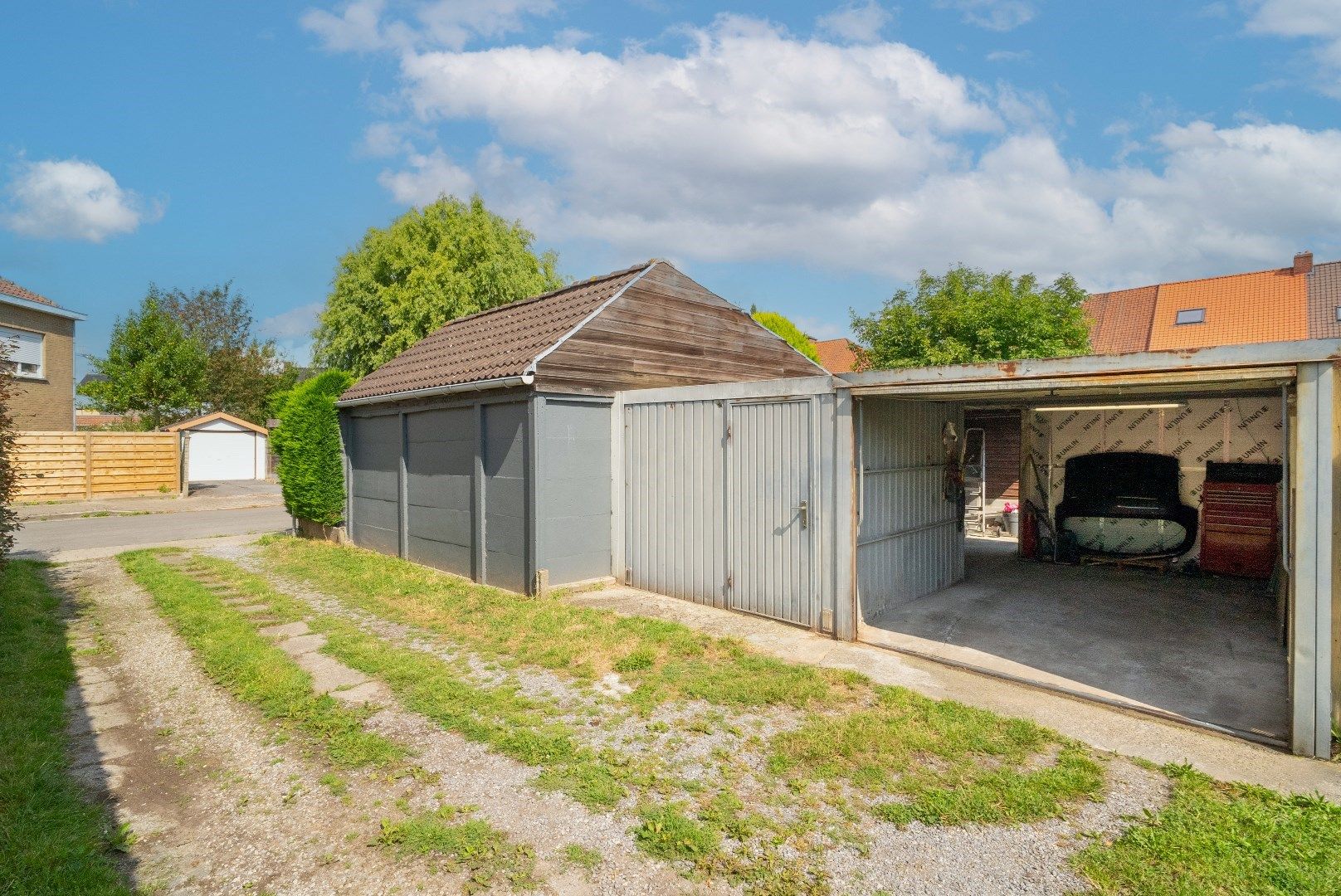 RUIME WONING MET 4 KAMERS, GARAGE EN UITWEG  foto 18